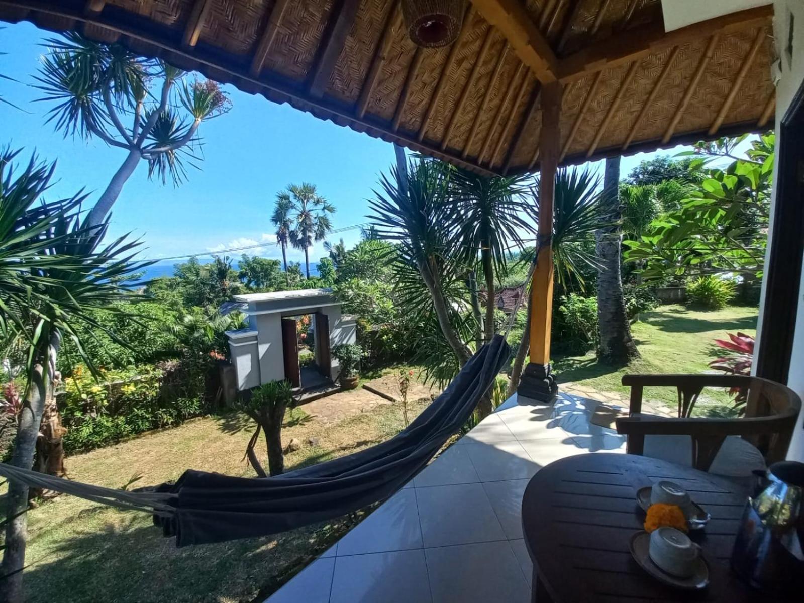 Frangipani Inn & Restaurant