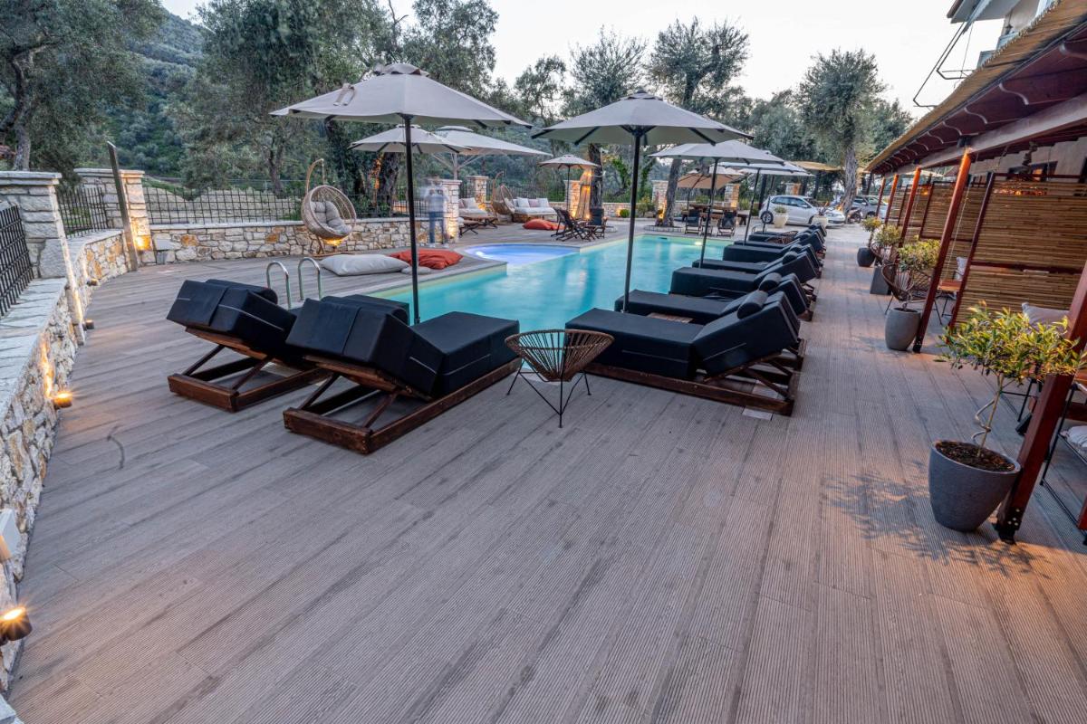 outdoor BBQ area