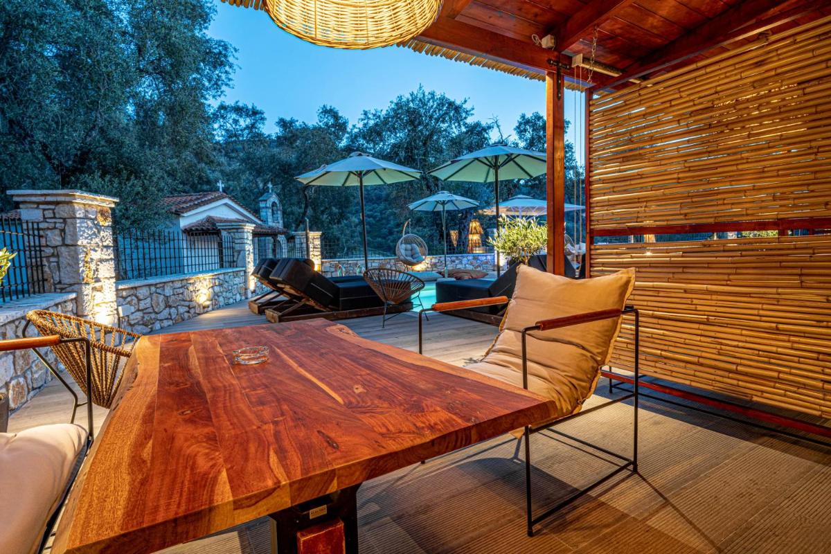 outdoor BBQ area