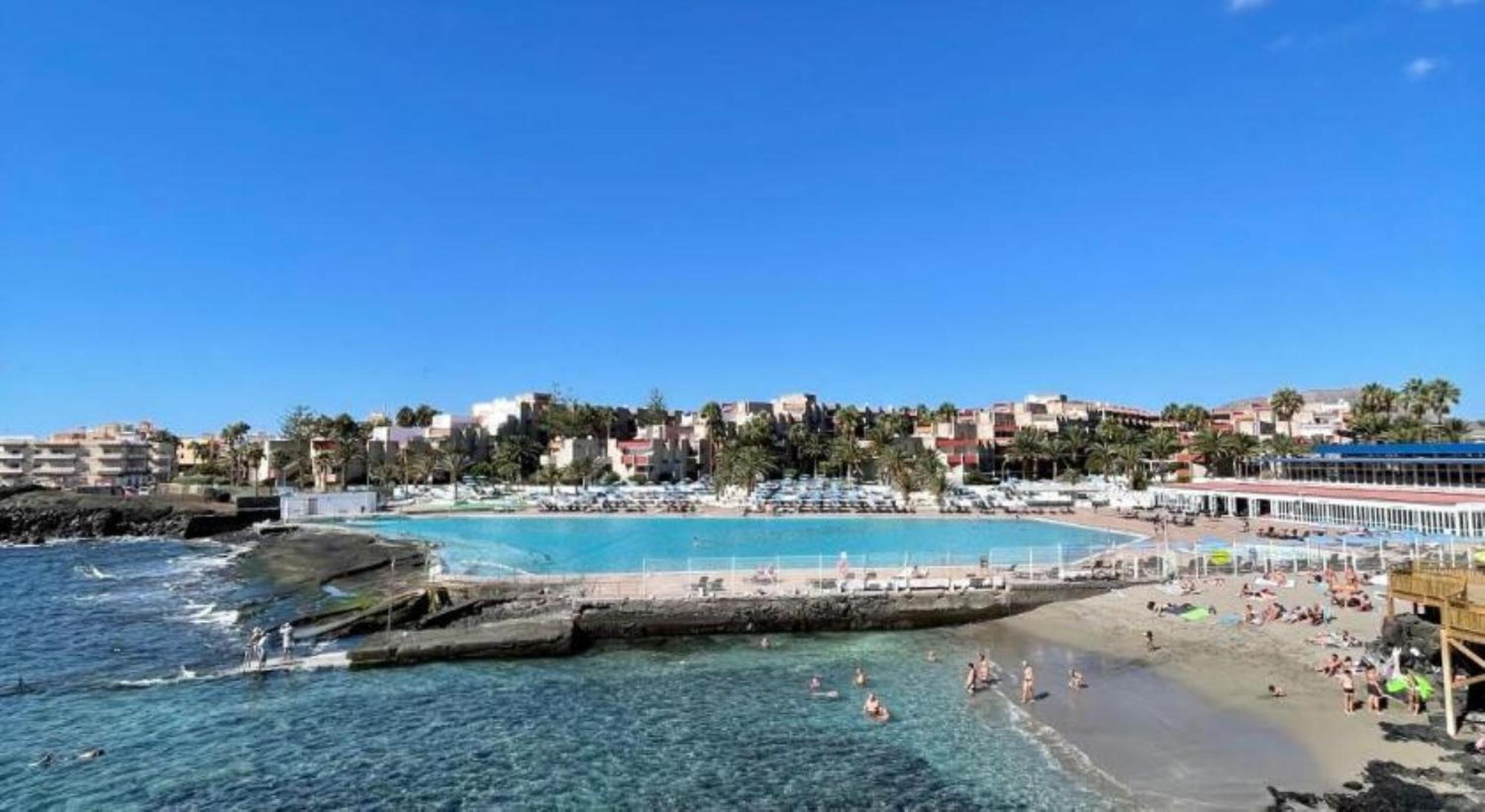 Papagayo Beach Apartments