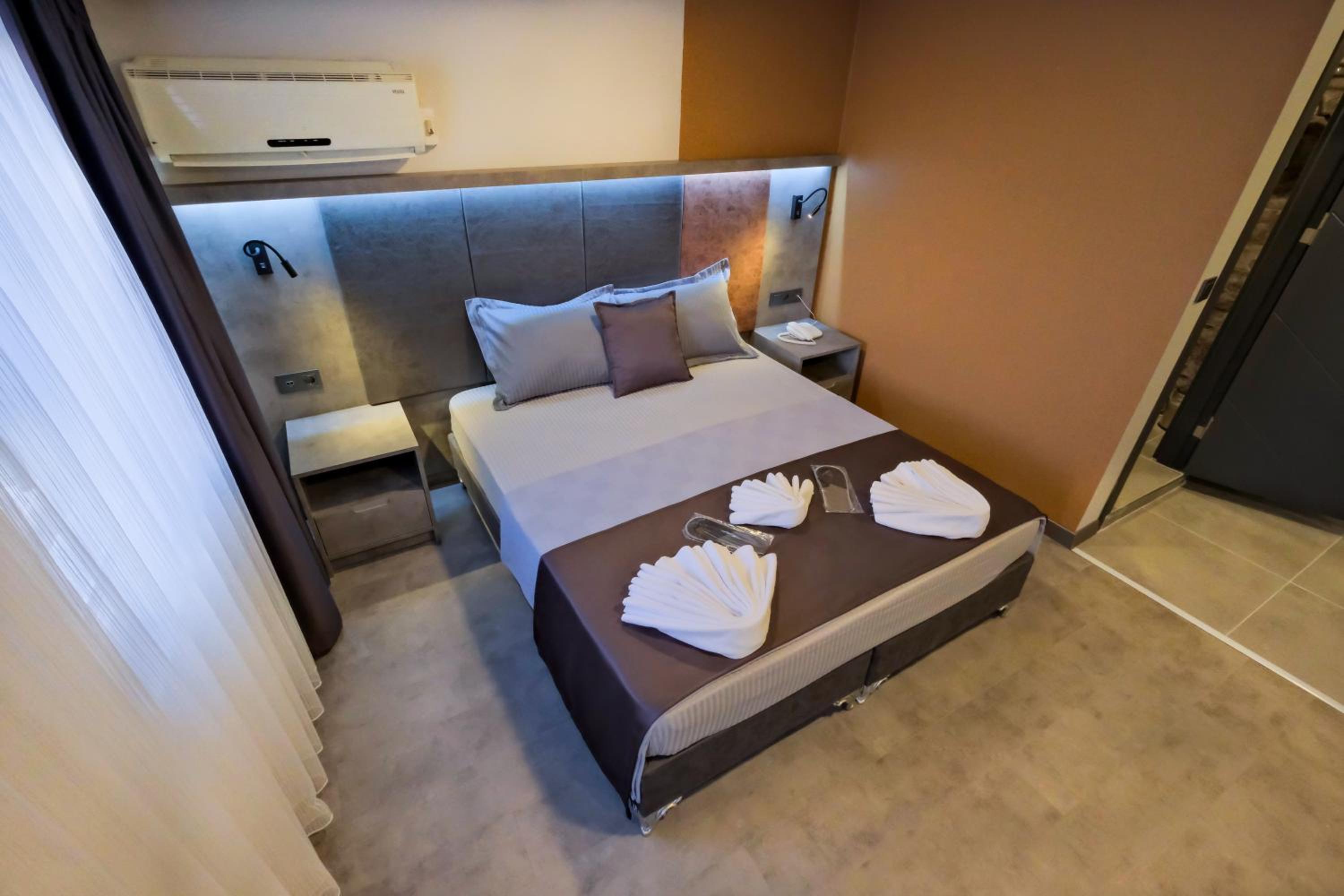 Kraliçe Oteli - Image 177