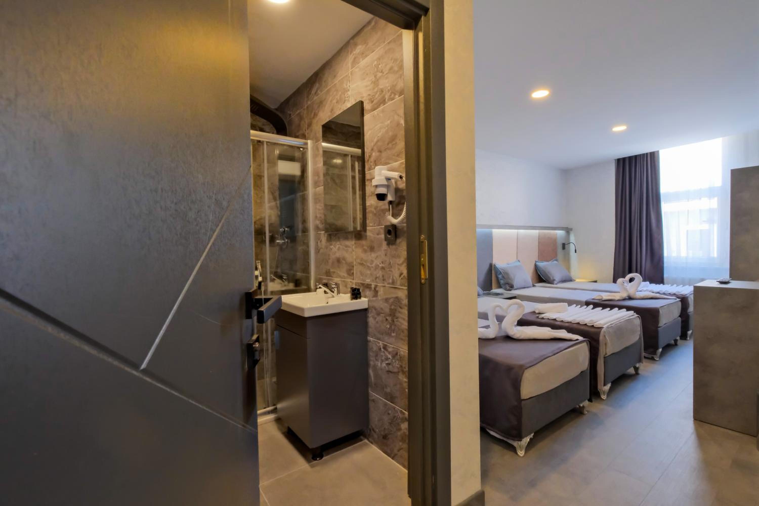 Kraliçe Oteli - Image 316