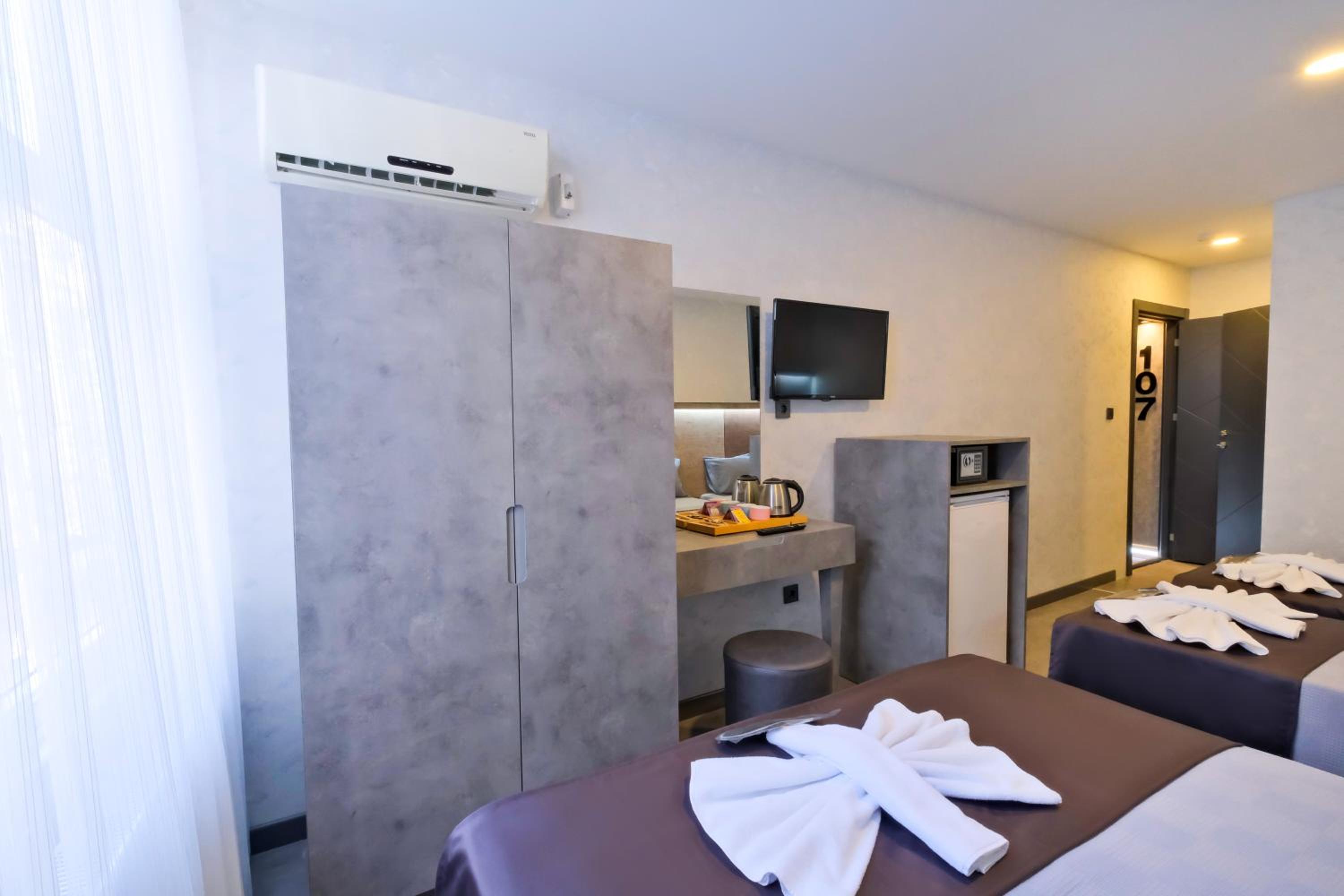 Kraliçe Oteli - Image 186