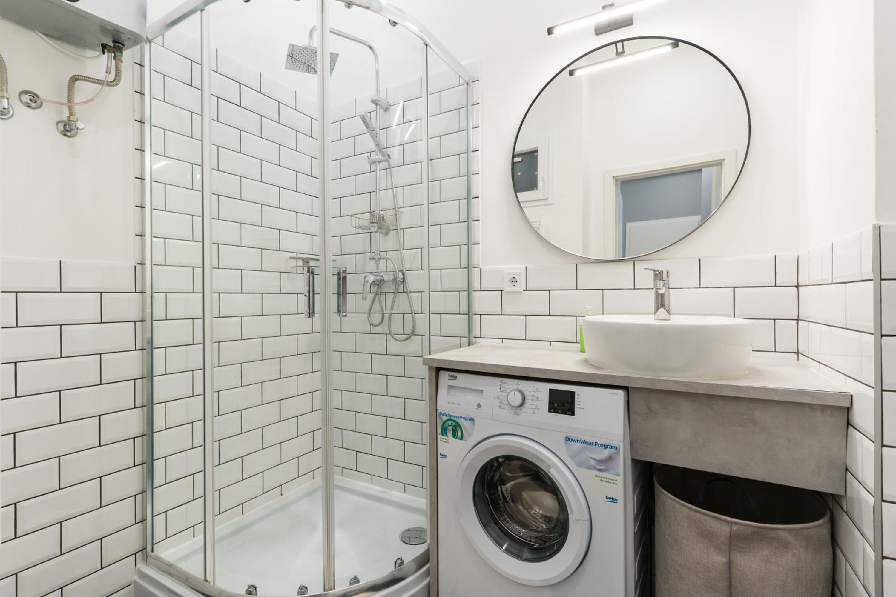Trendy Design Apartment- 1 BR- AC