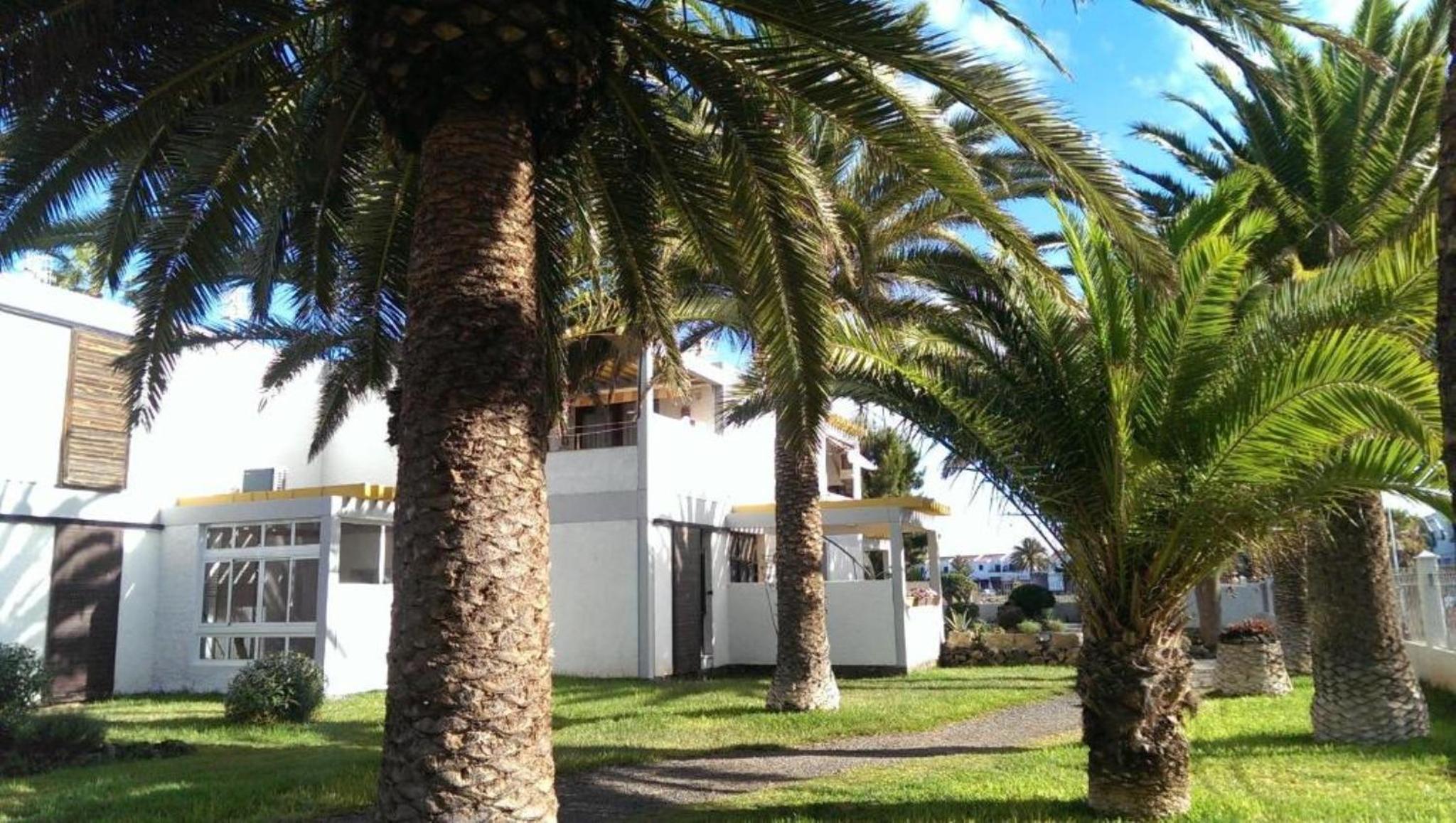 Papagayo Beach Apartments