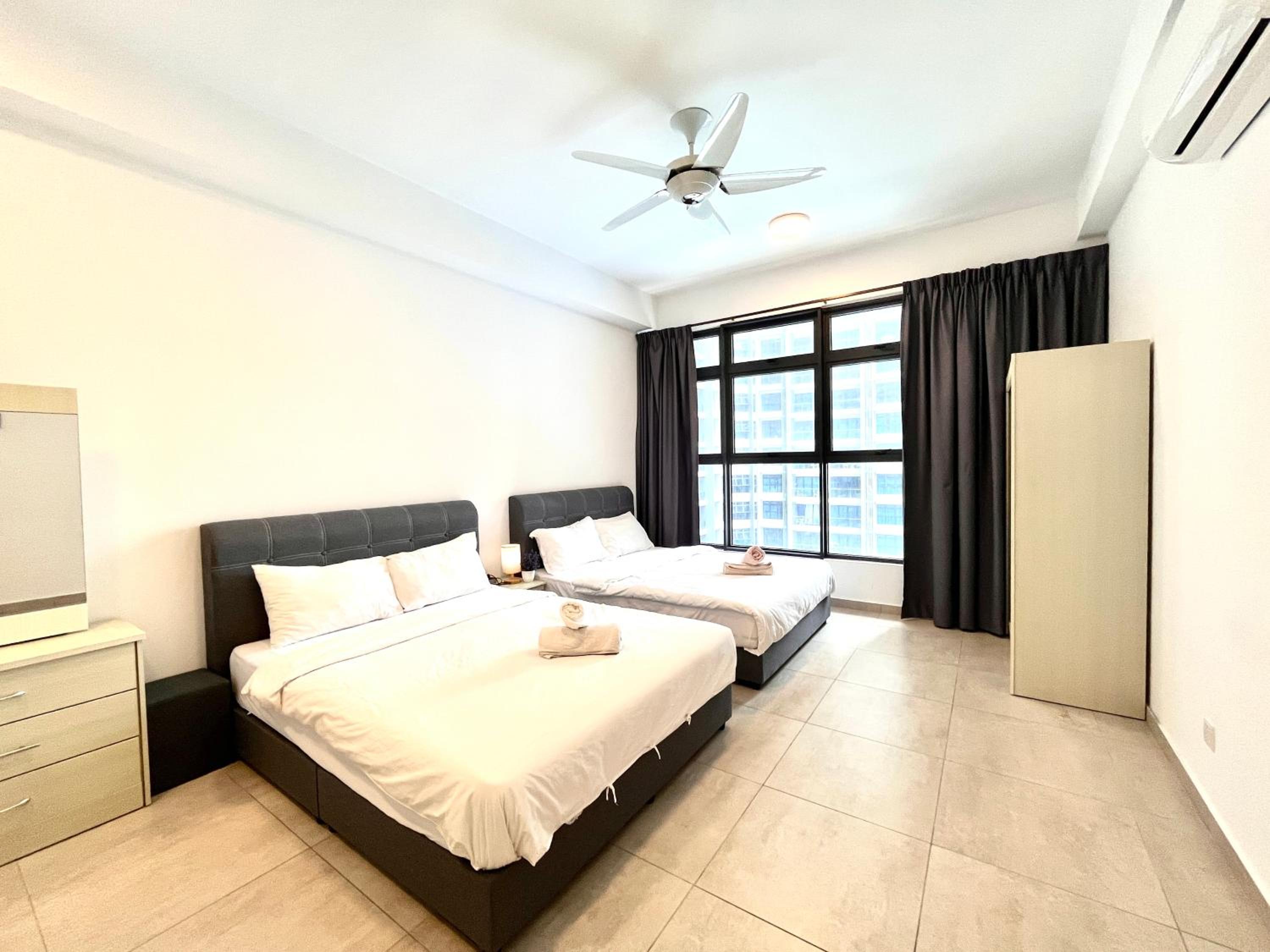 Golden House-Atlantis Residence