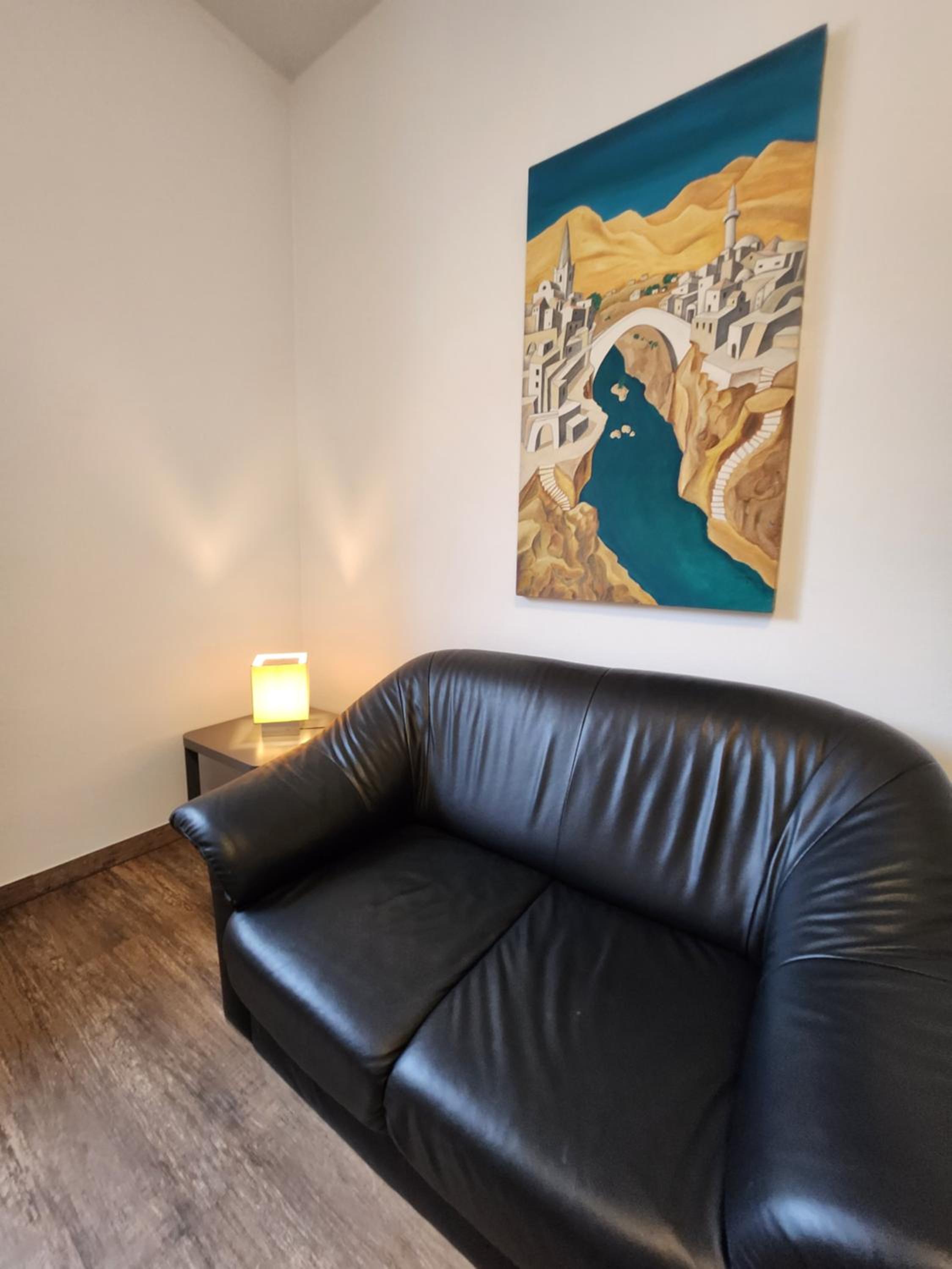 BIELEFELD CITY APARTMENTS - komfortable Einzelzimmer und Doppelzimmer - moderne Badezimmer, schnelles WLAN, Self-Check-In