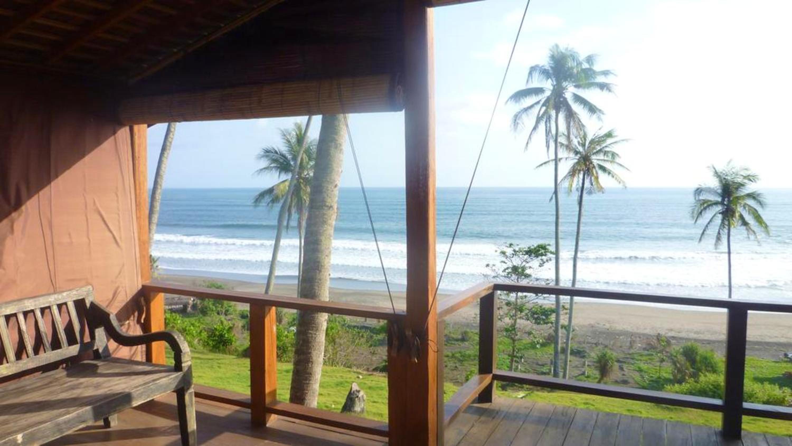 Spacious villa in Kabupaten Tabanan with sea view