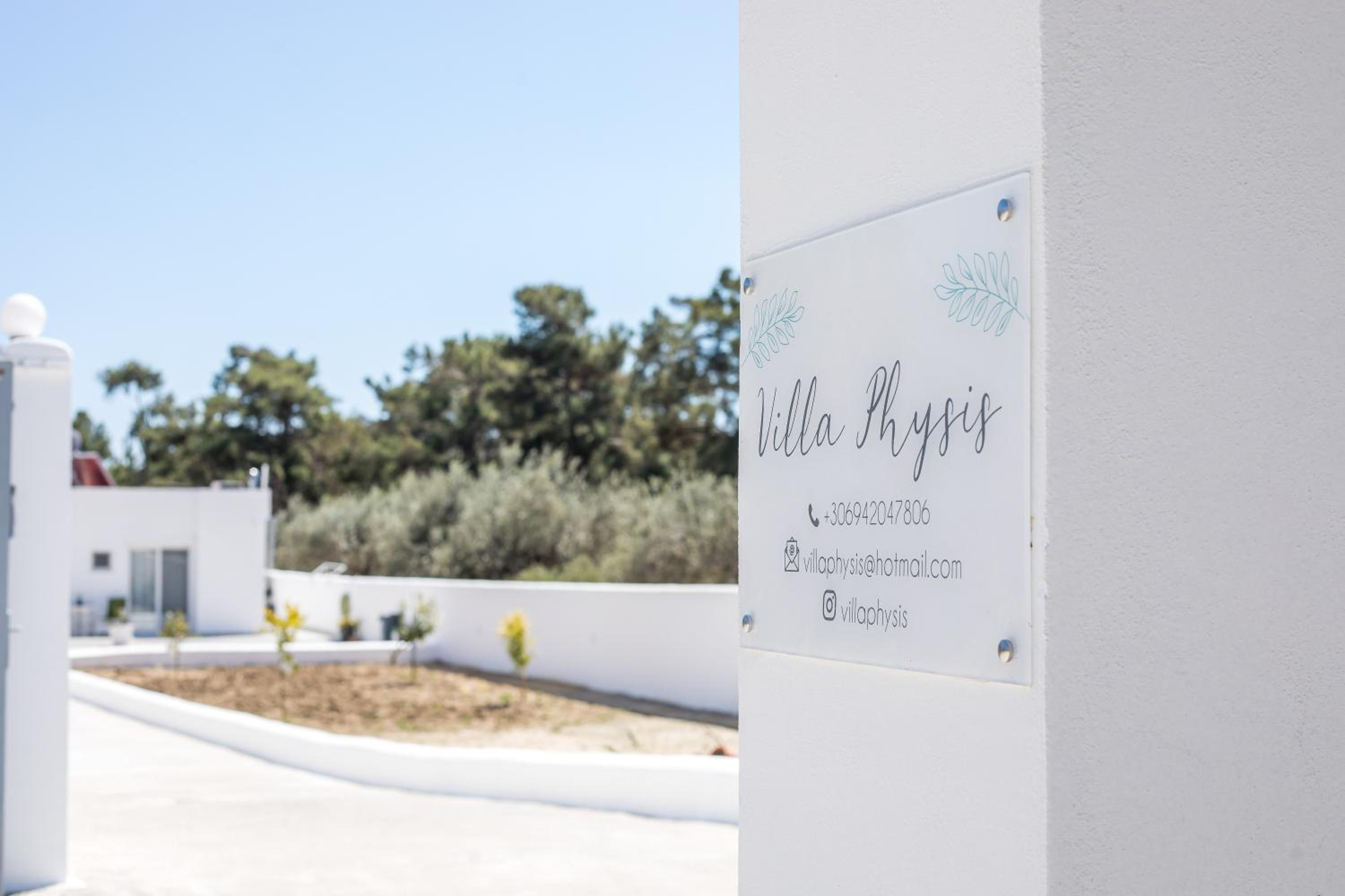 VillaPhysis with Private Pool photo 5