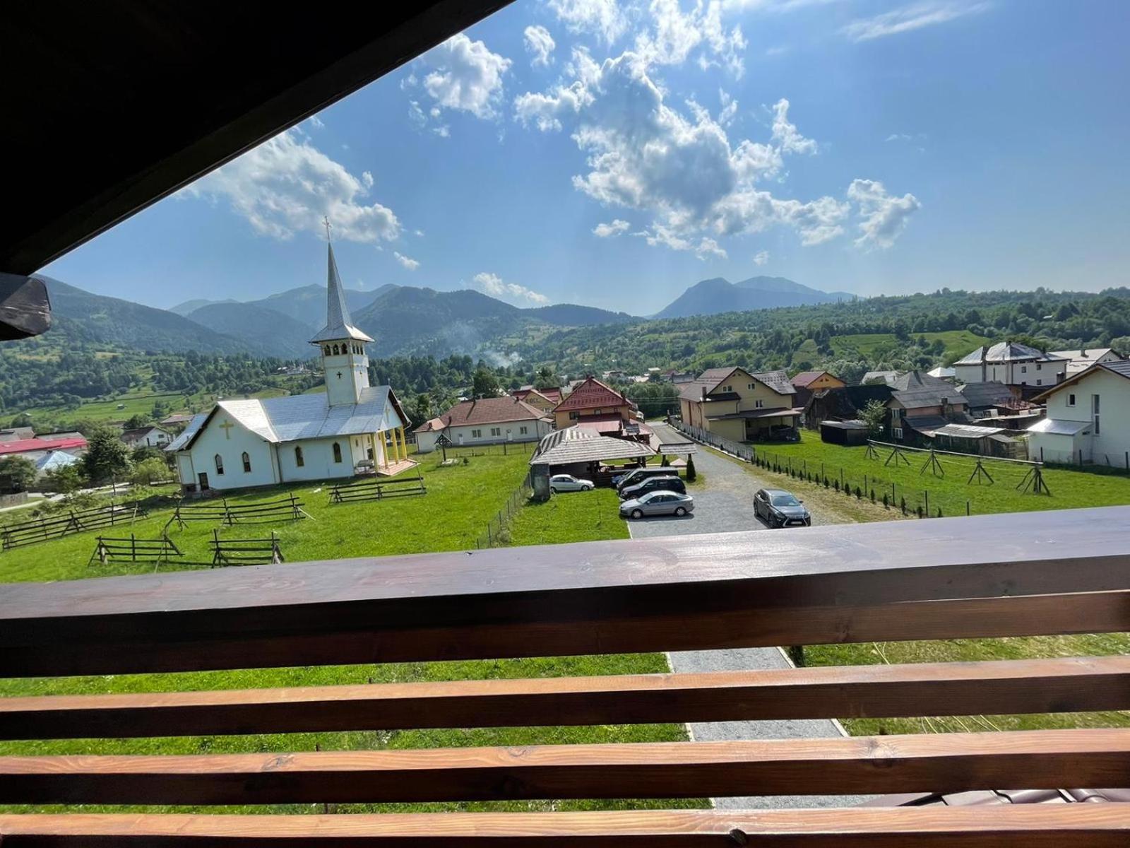 Photo 34