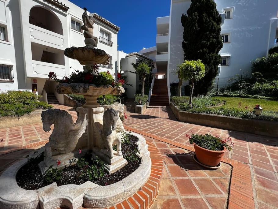 Sunny Apartament with a view to Gibraltar in Miraflores