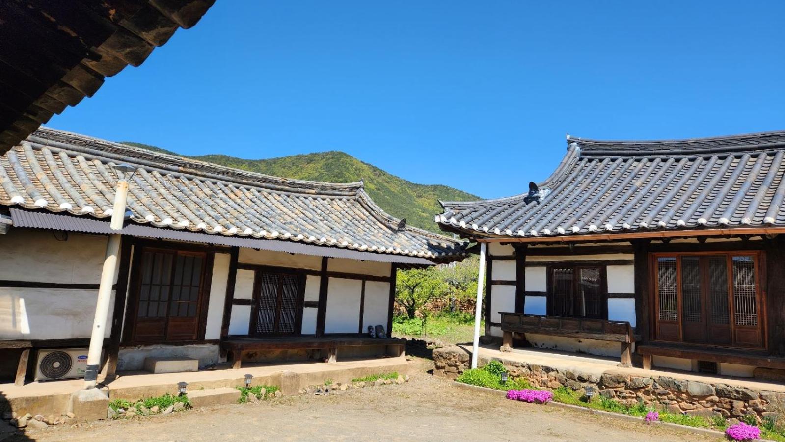 Hanok Soeun House