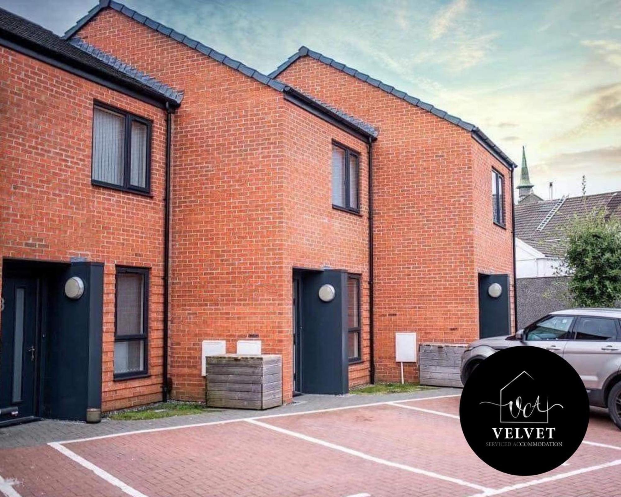 1 Bed House at Velvet Serviced Accommodation Swansea with Free Parking & WiFi - SA1 view 3