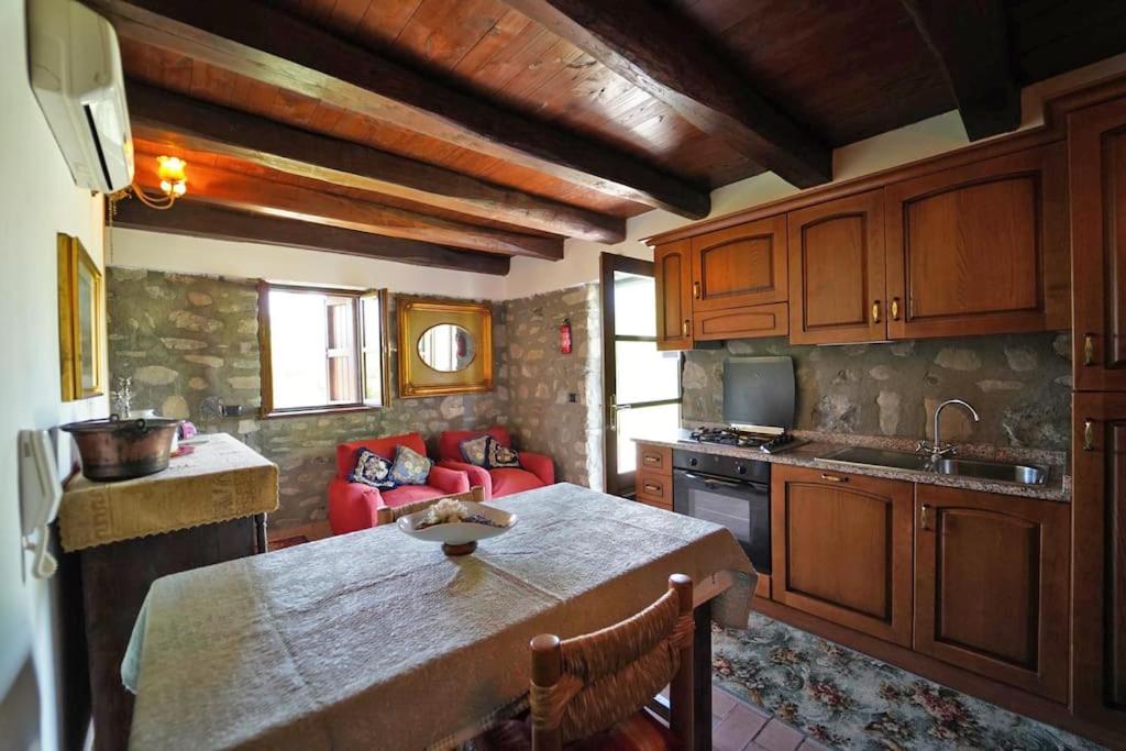 Villa Le Due Lune 6 Pax by VILLASRETREATS