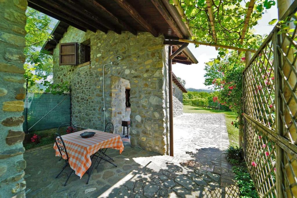 Villa Le Due Lune 6 Pax by VILLASRETREATS