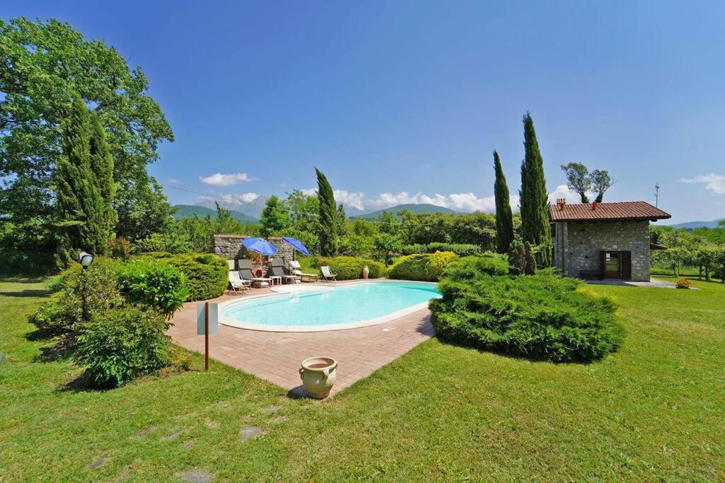 Villa Le Due Lune 6 Pax by VILLASRETREATS
