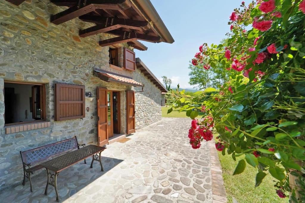 Villa Le Due Lune 6 Pax by VILLASRETREATS