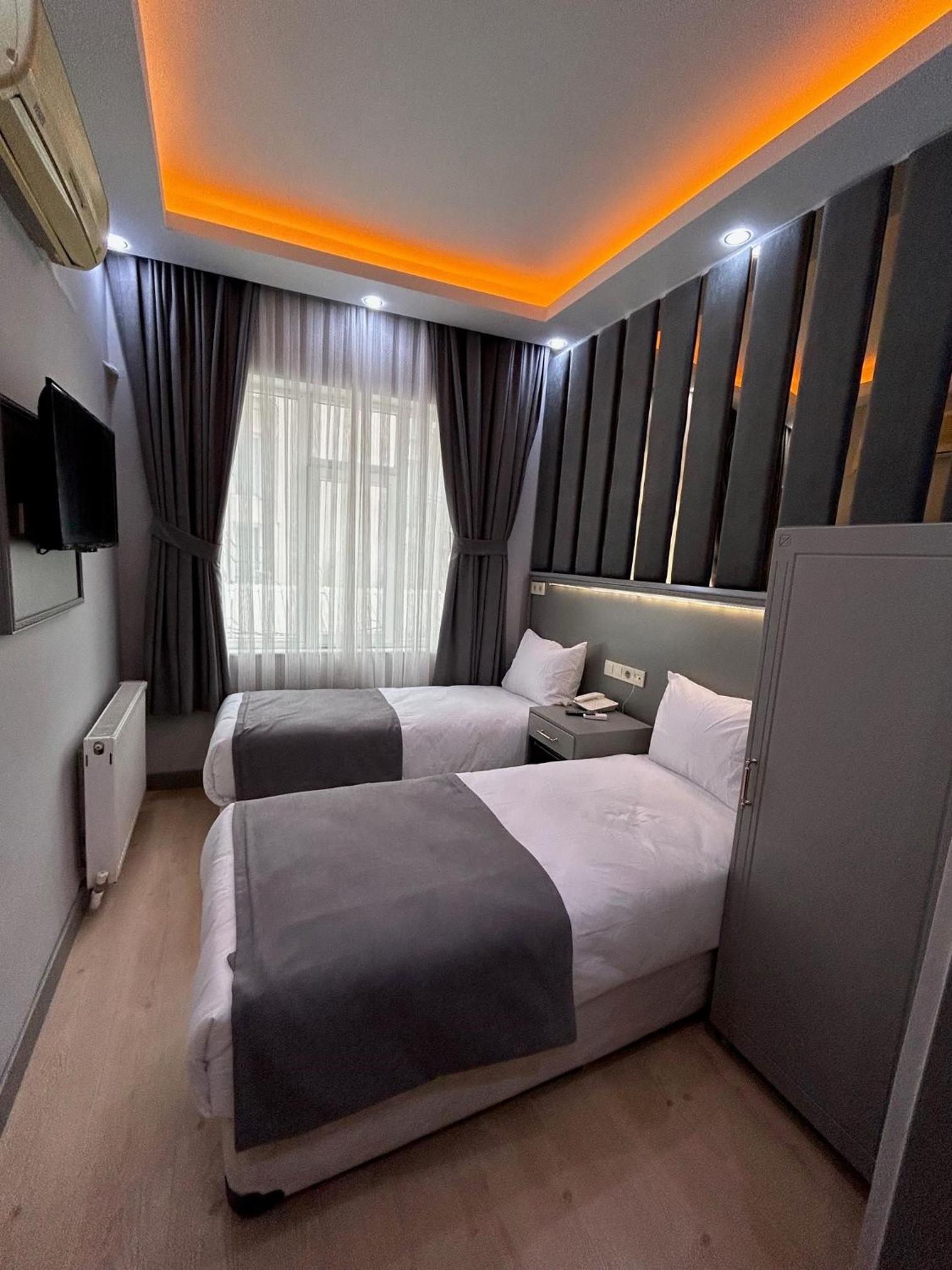 Crowned Plus Otel - Image 23