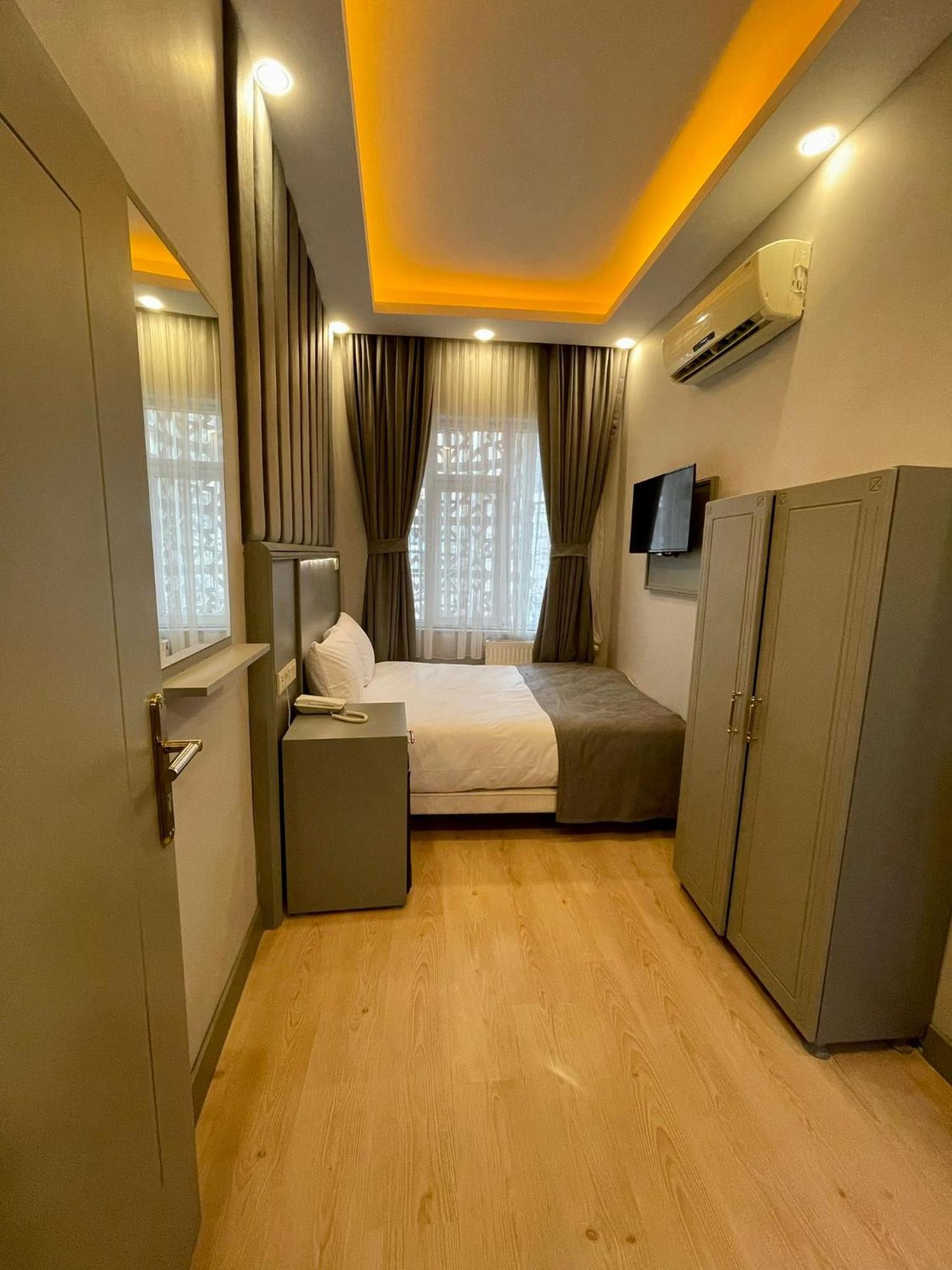 Crowned Plus Otel - Image 15