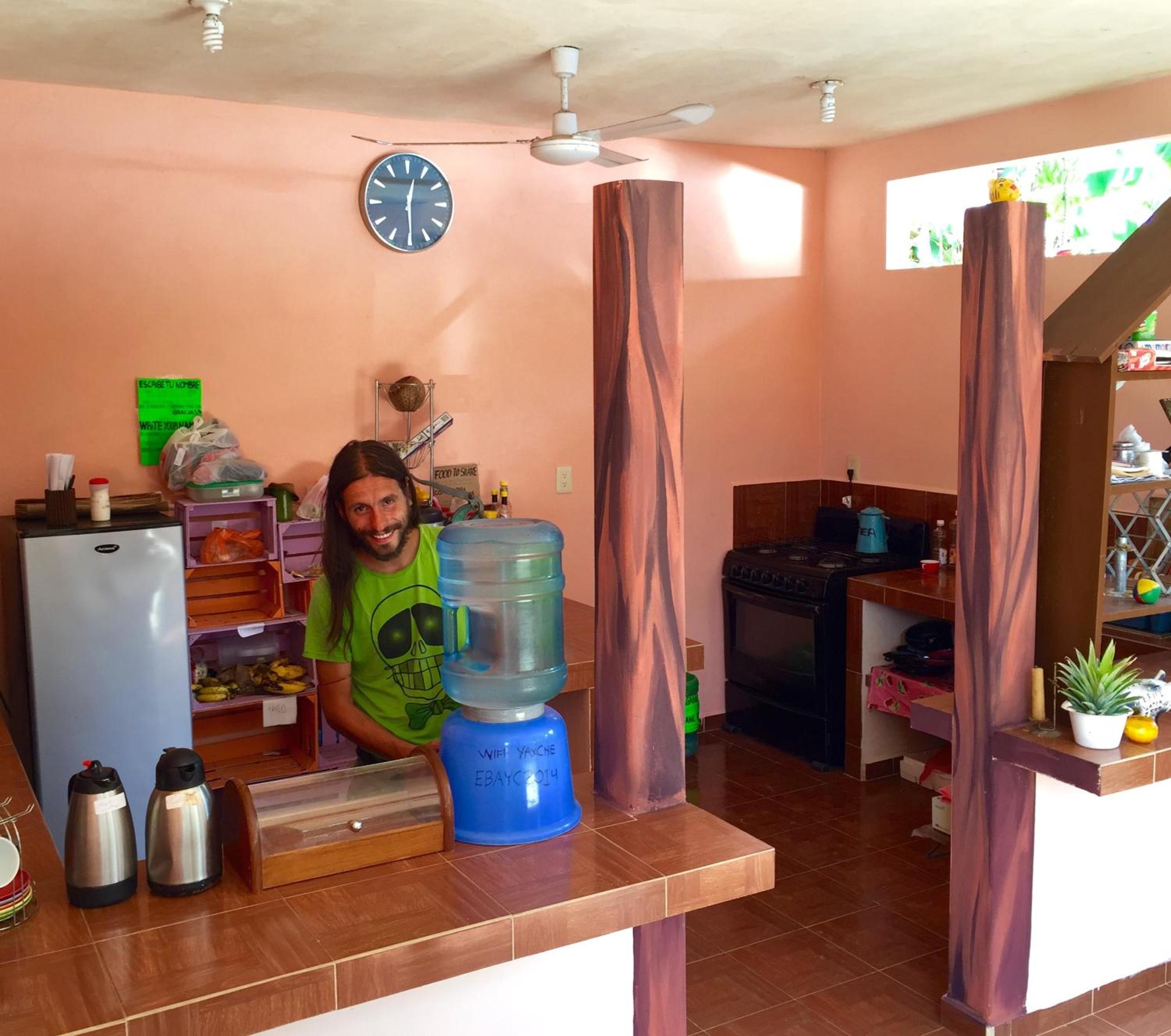 Yaxche Centro Hostal y Camping