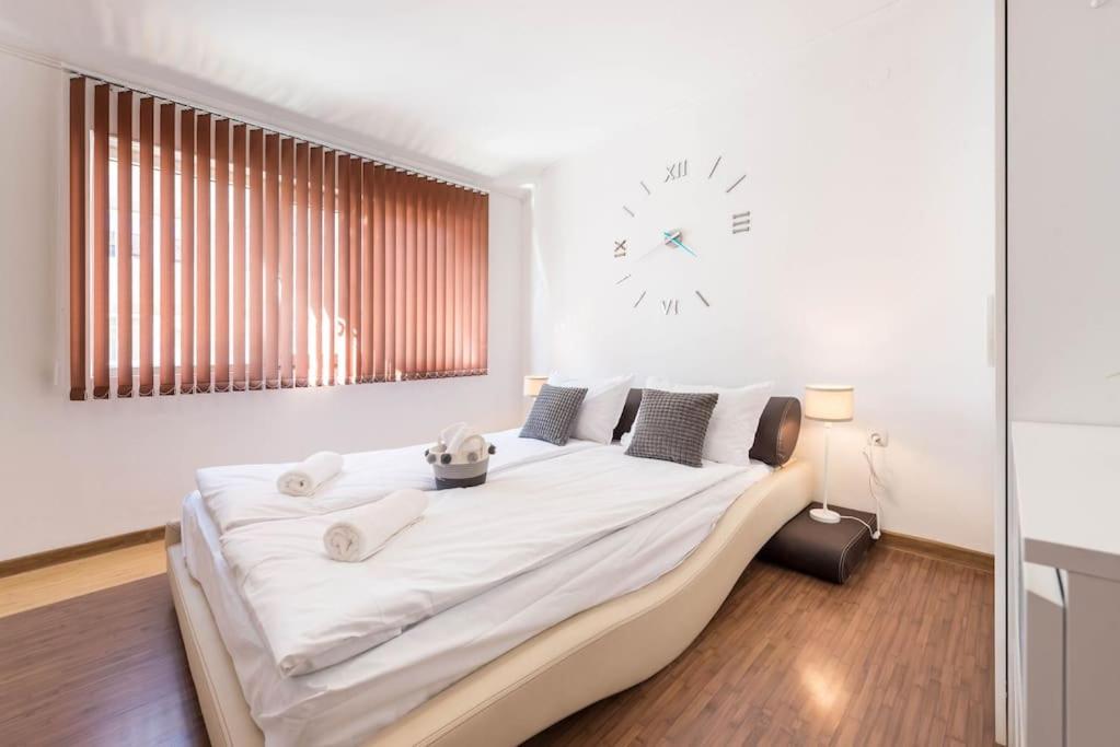 Homey apartment near Grand Mall