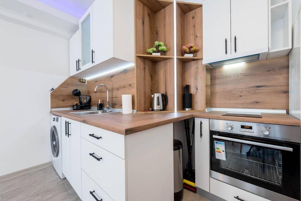 Homey apartment near Grand Mall