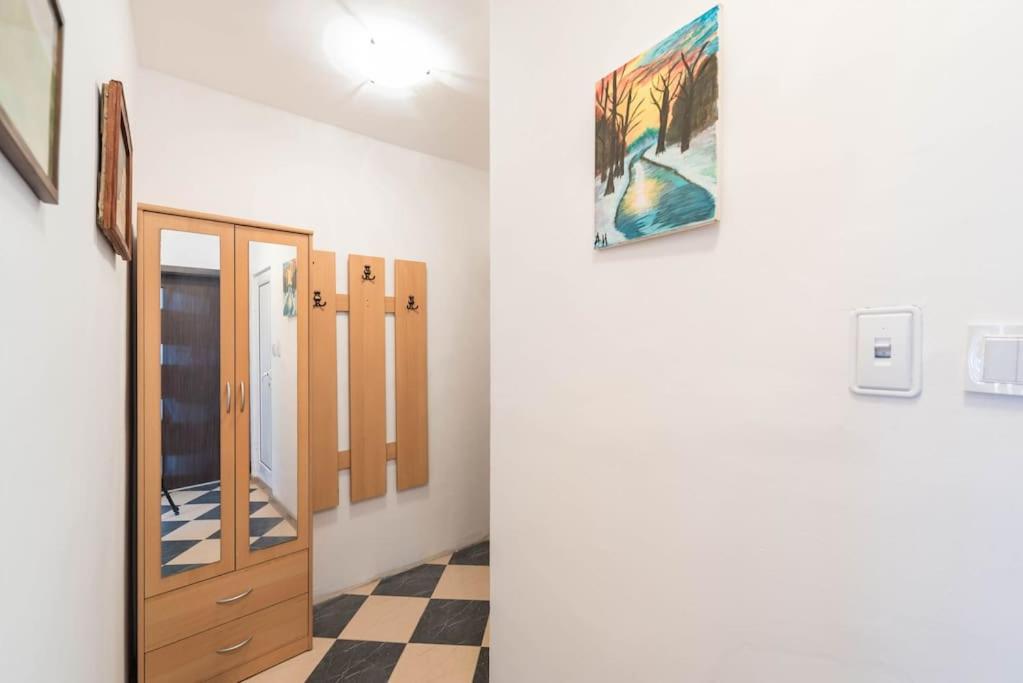 Homey apartment near Grand Mall
