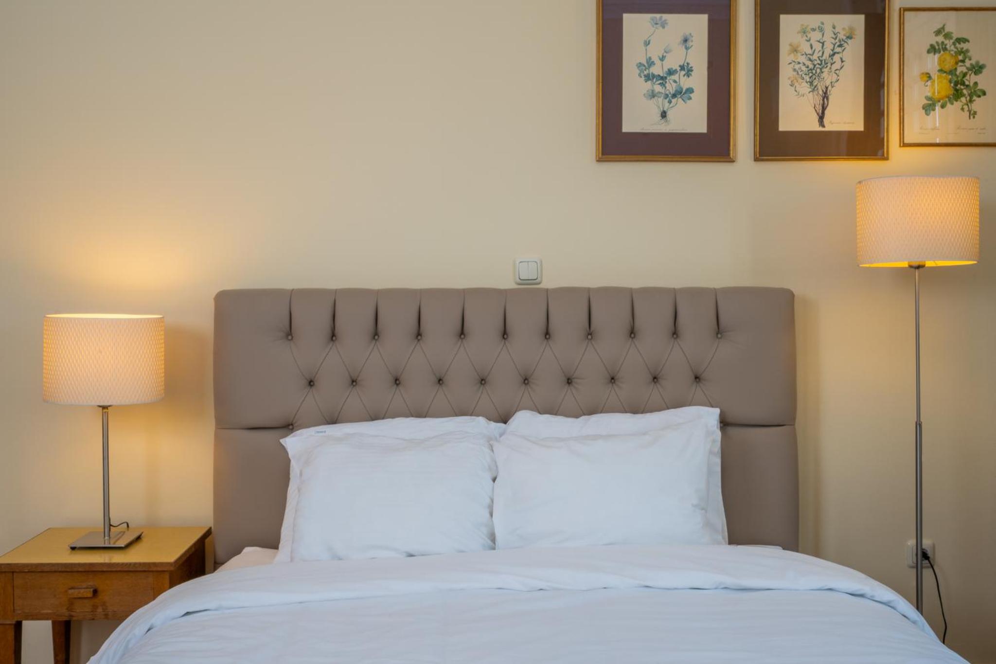 1930's neoclassical apt in the heart of Athens