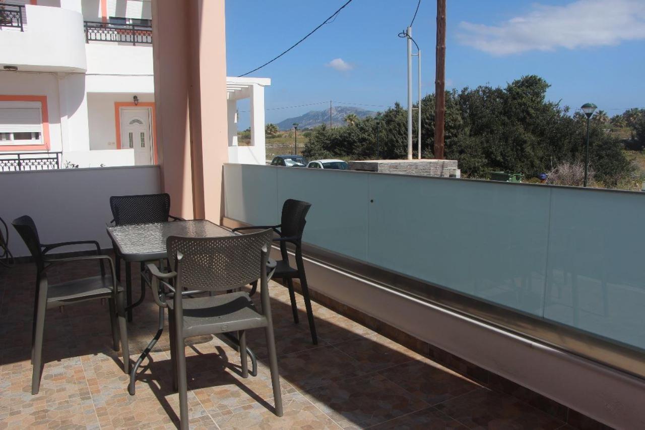 Valentina's Luxe Apartment view 4