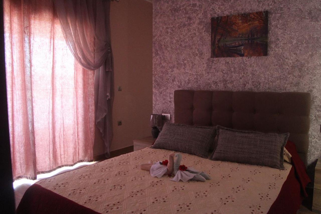 Valentina's Luxe Apartment view 2