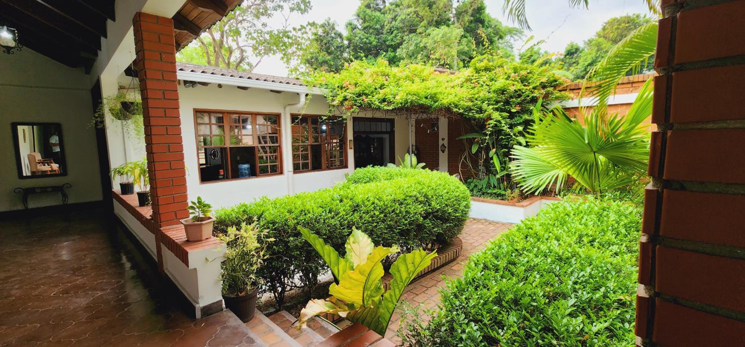 Camilas Hotel