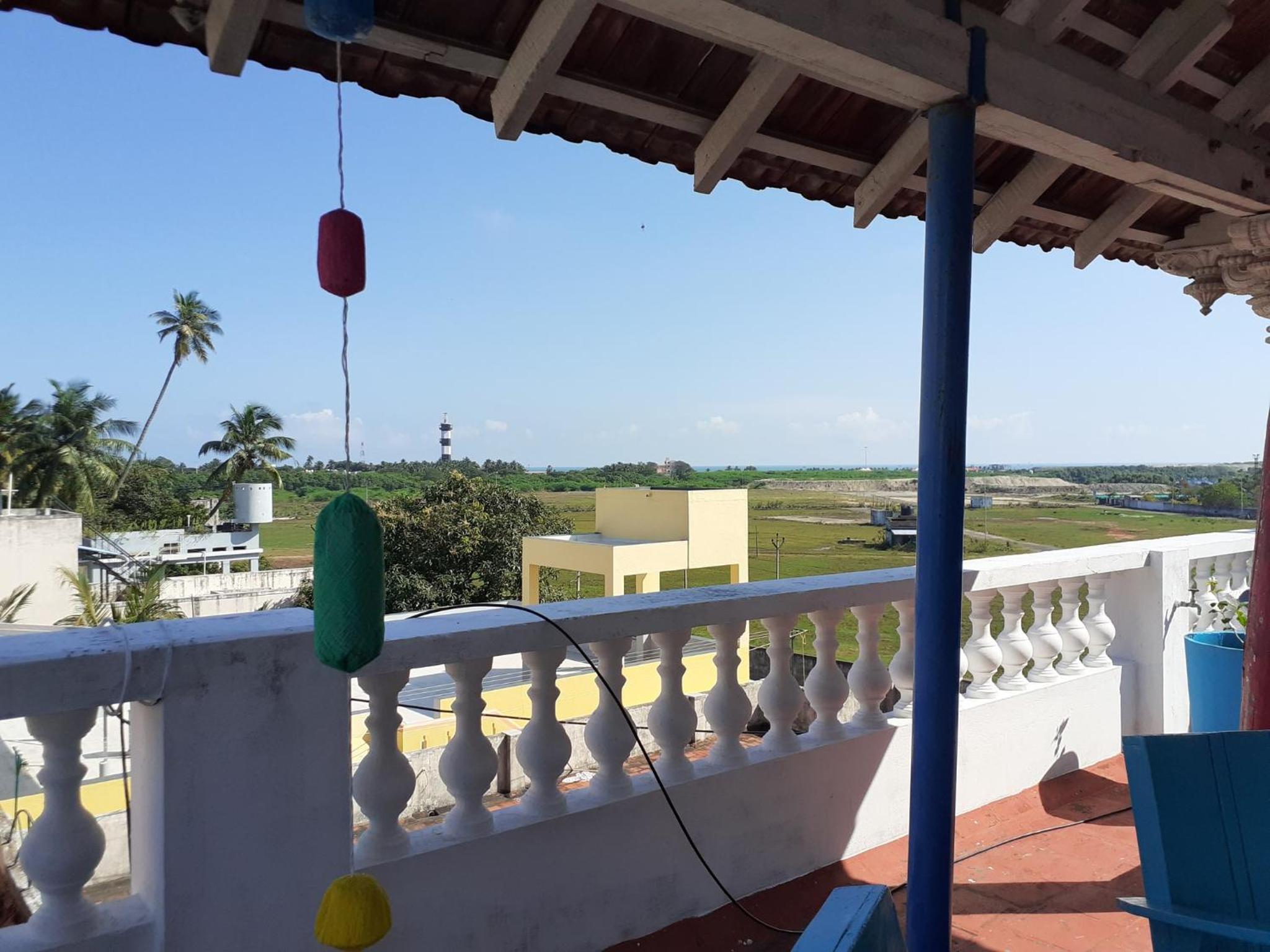 Holi-Wood Guesthouse