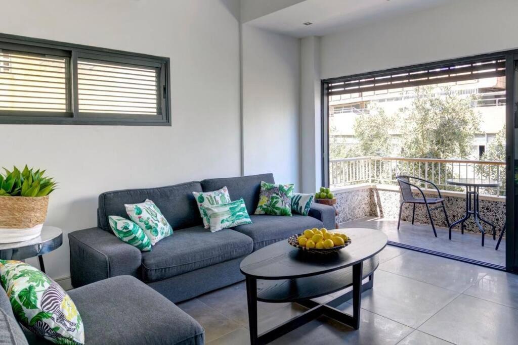 Calm and Spacious 3BDR near Bograshov Beach view 2