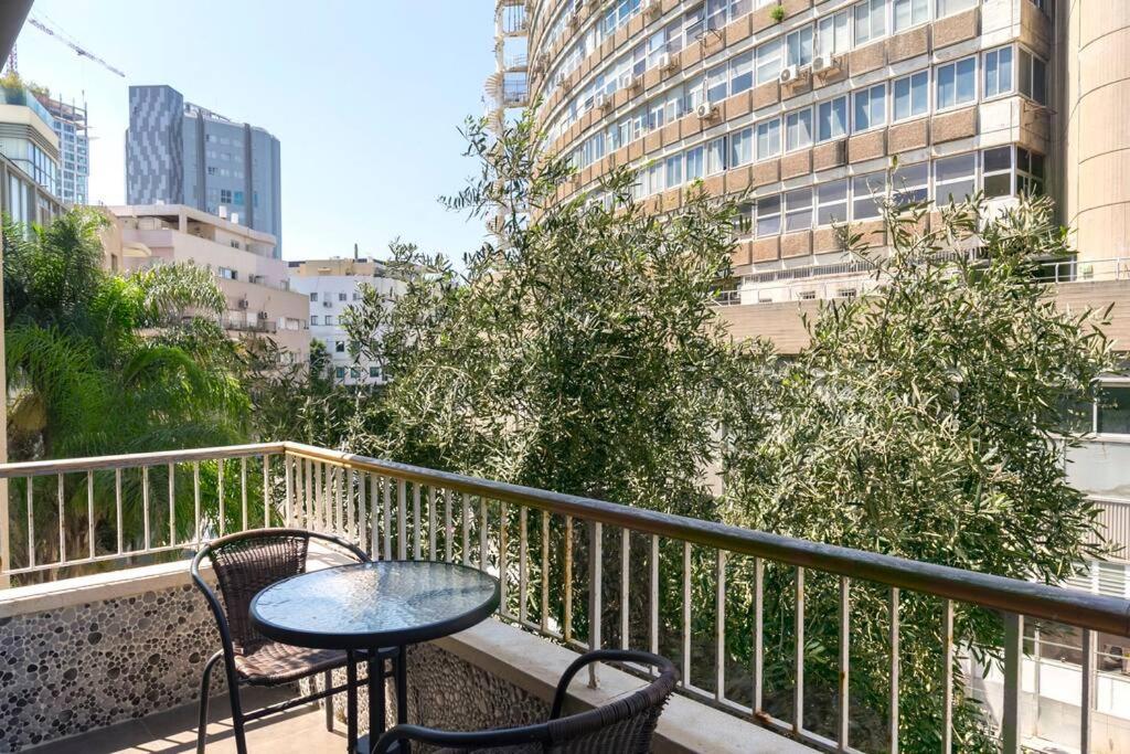 Calm and Spacious 3BDR near Bograshov Beach view 4