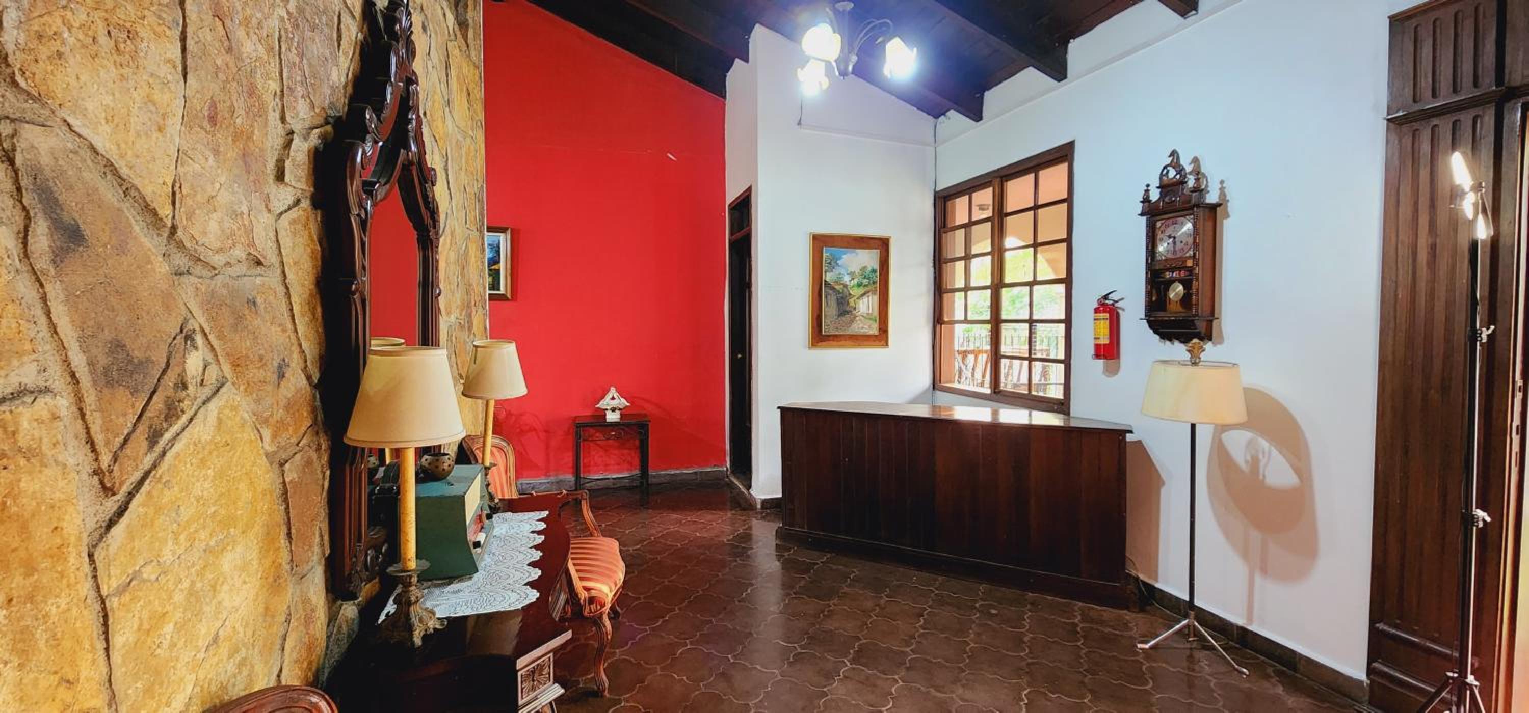 Camilas Hotel