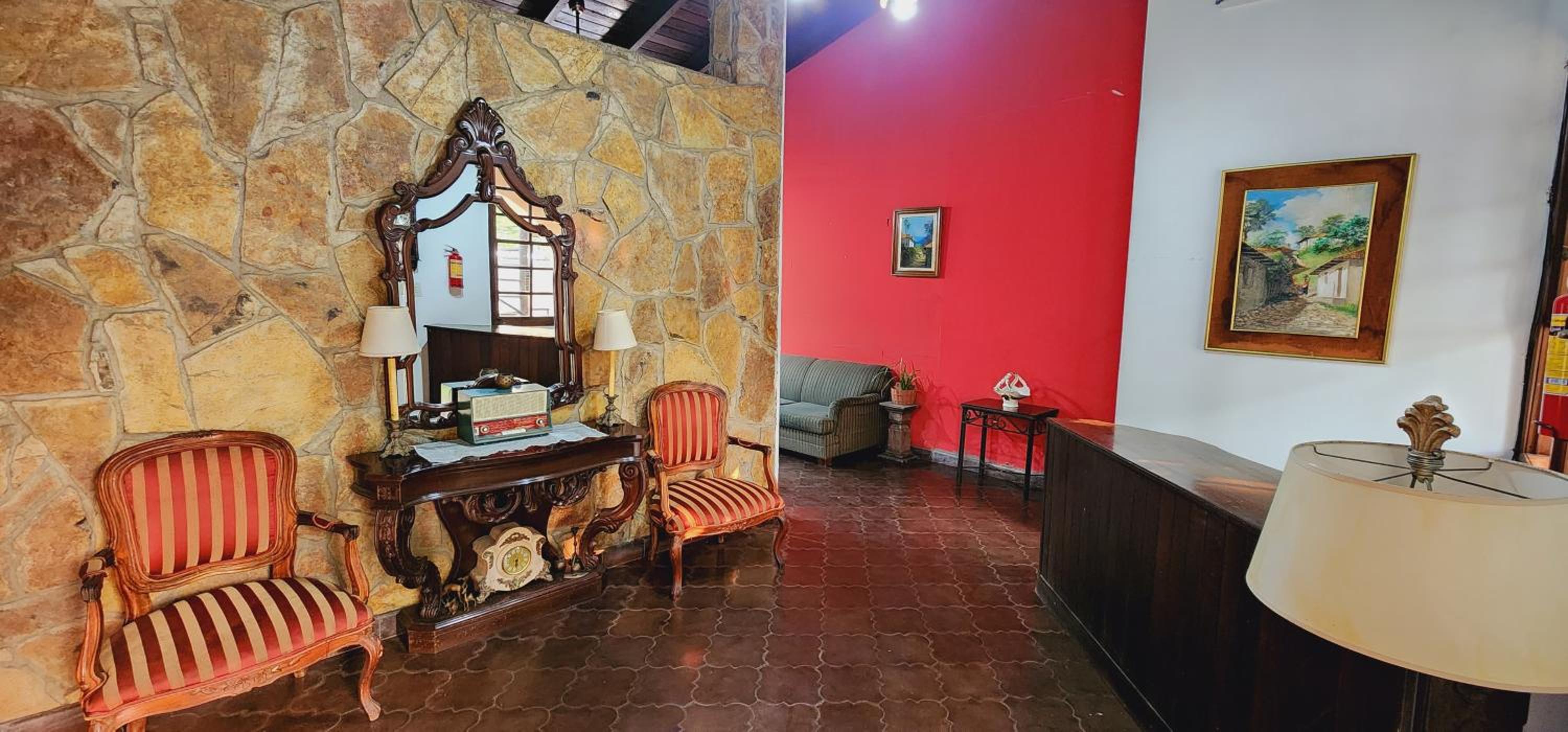 Camilas Hotel