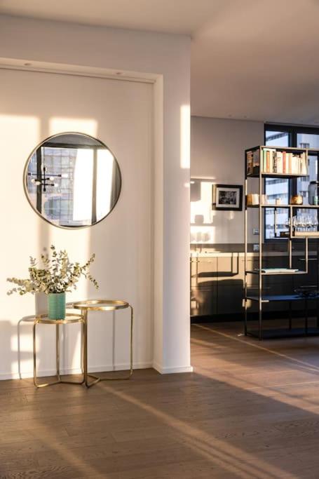 Upscale Rotschild by Five Stay view 5