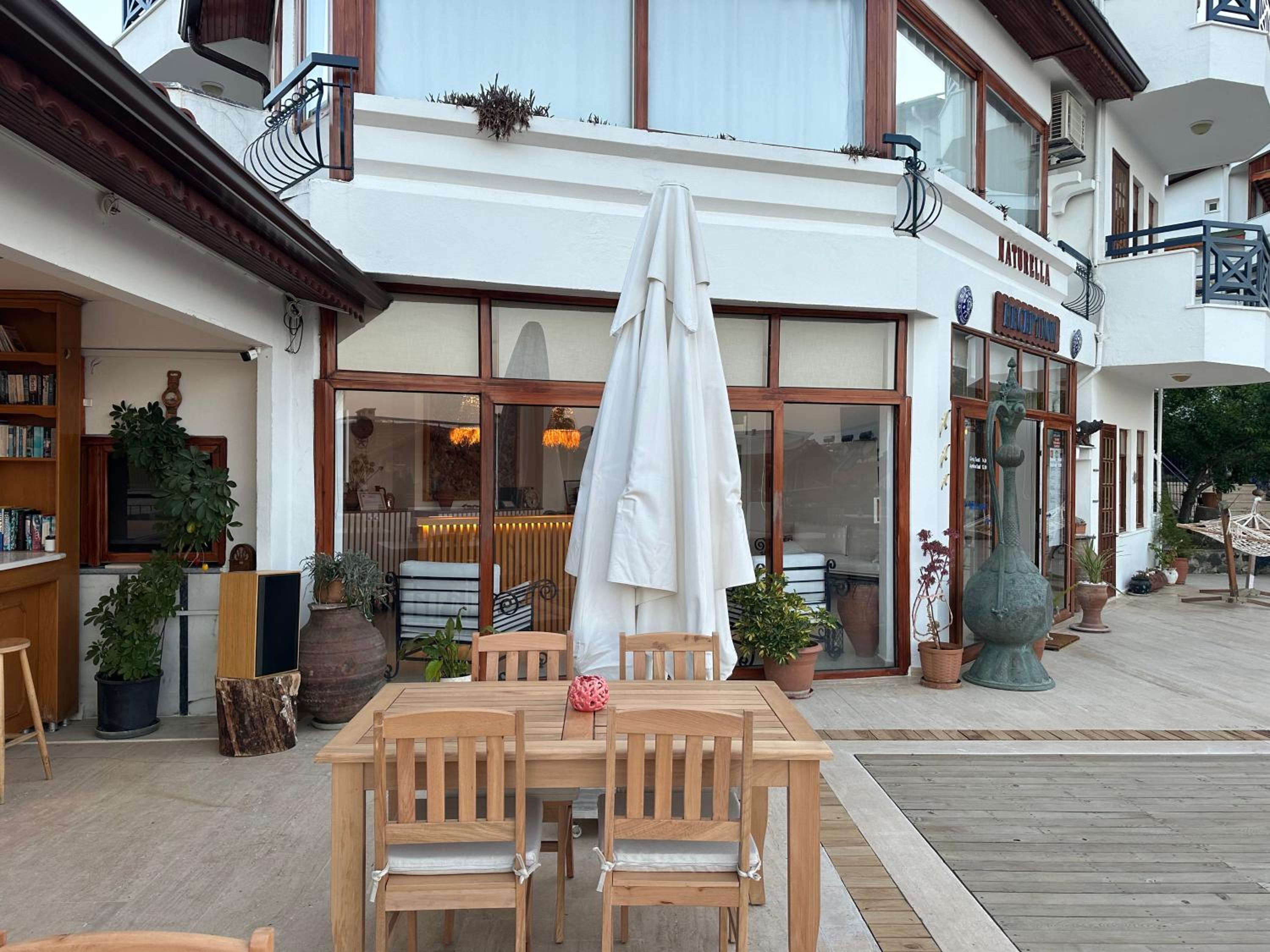 NATURELLA APART HOTEL - Image 42
