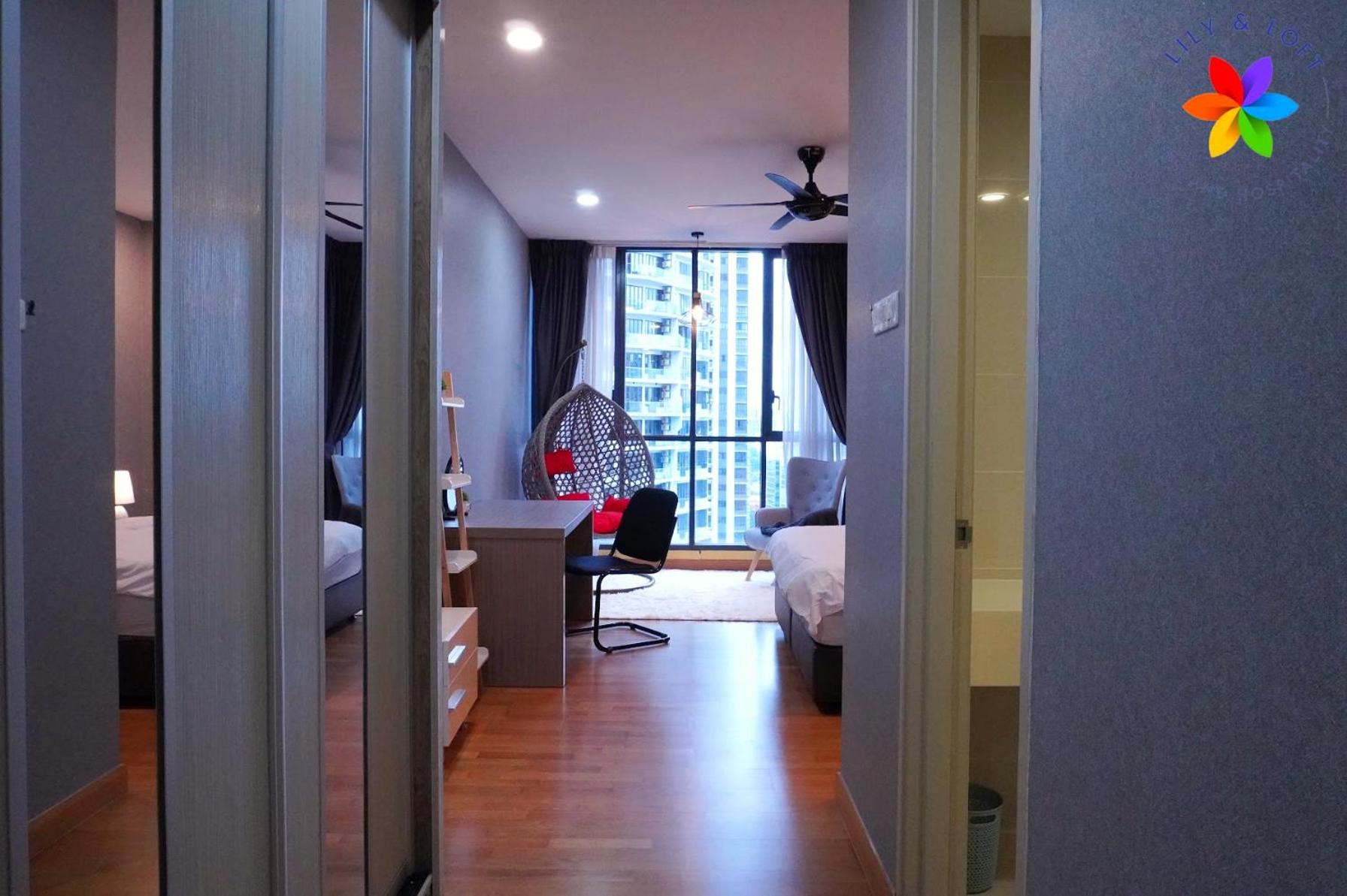 Lily and Loft - KL Gateway Bangsar LRT, WIFI, Netflix