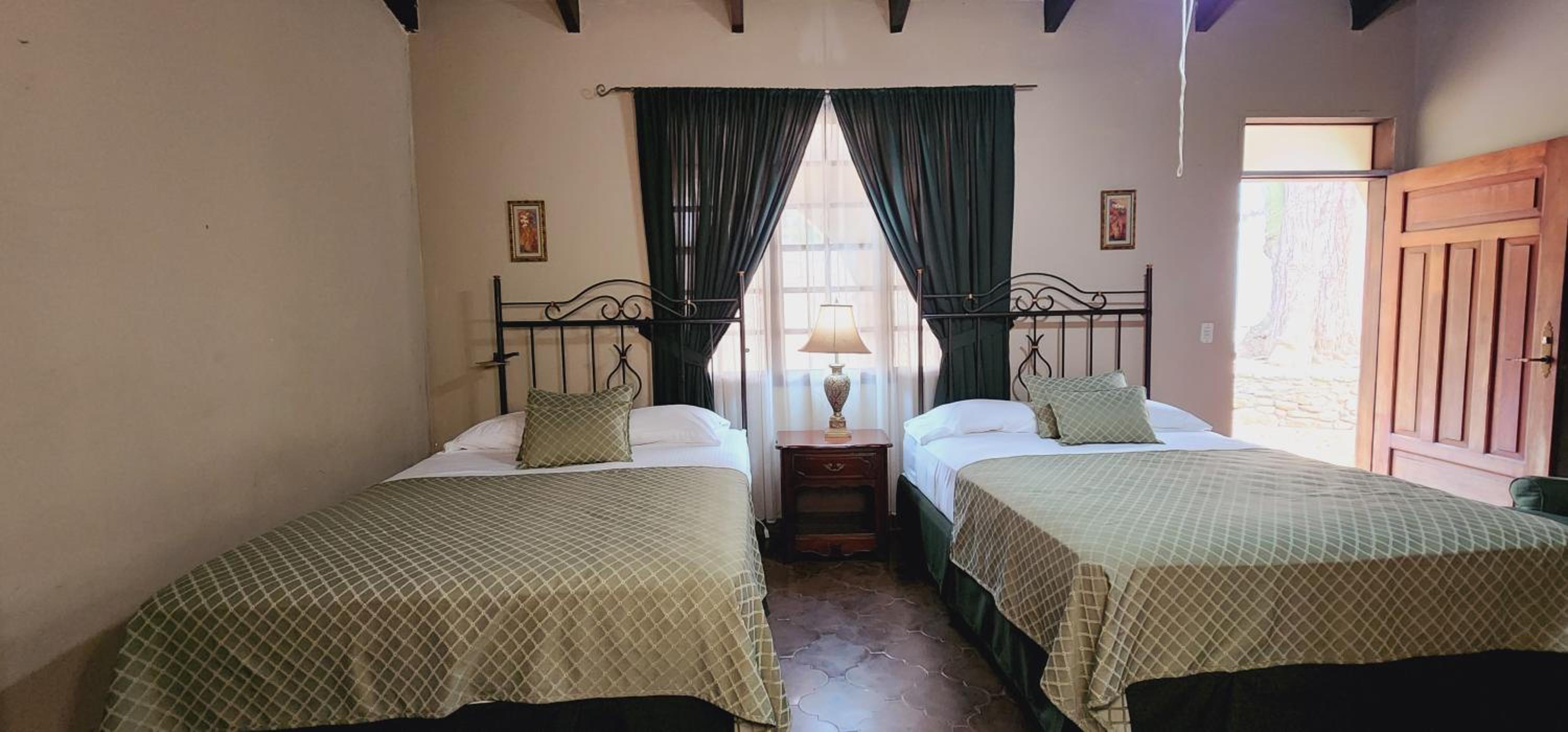 Camilas Hotel
