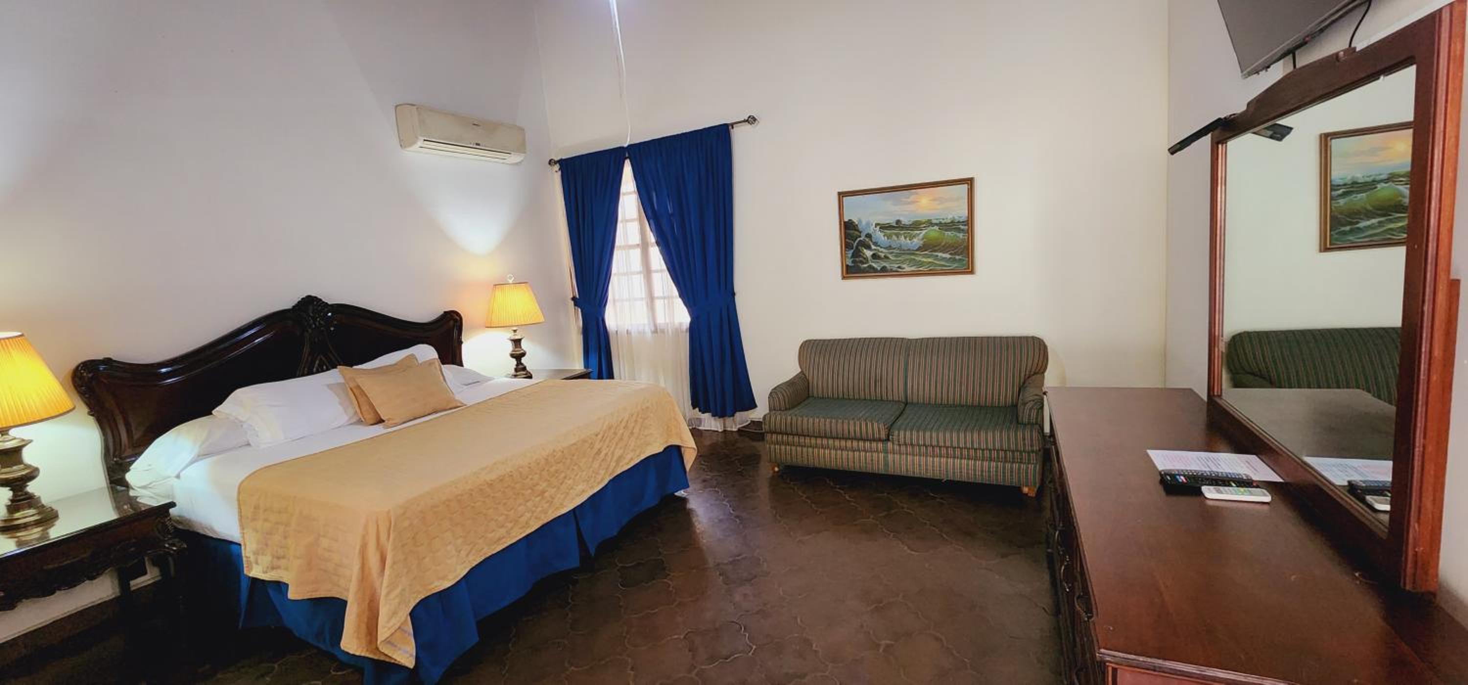 Camilas Hotel