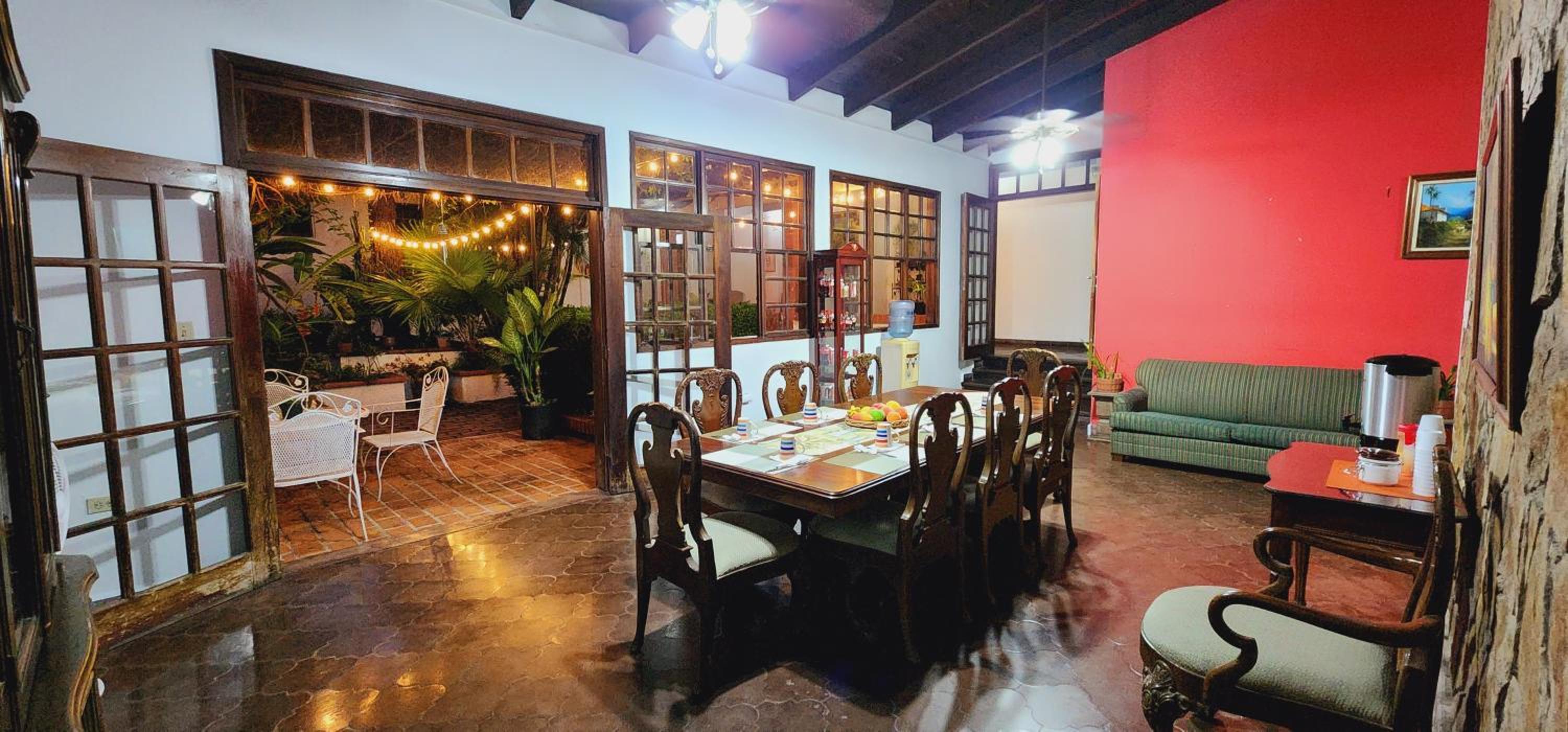 Camilas Hotel
