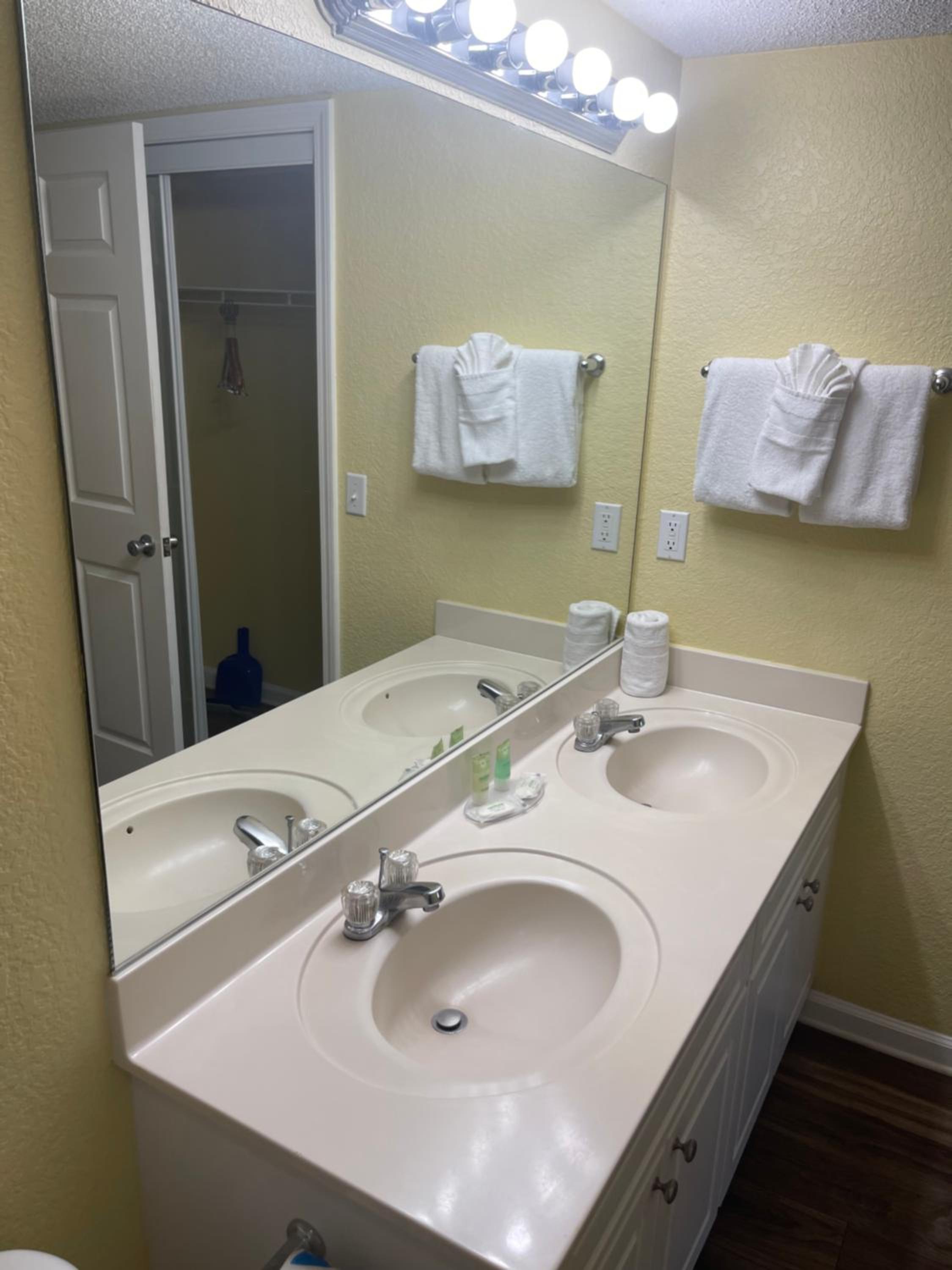 Club Destin Condos