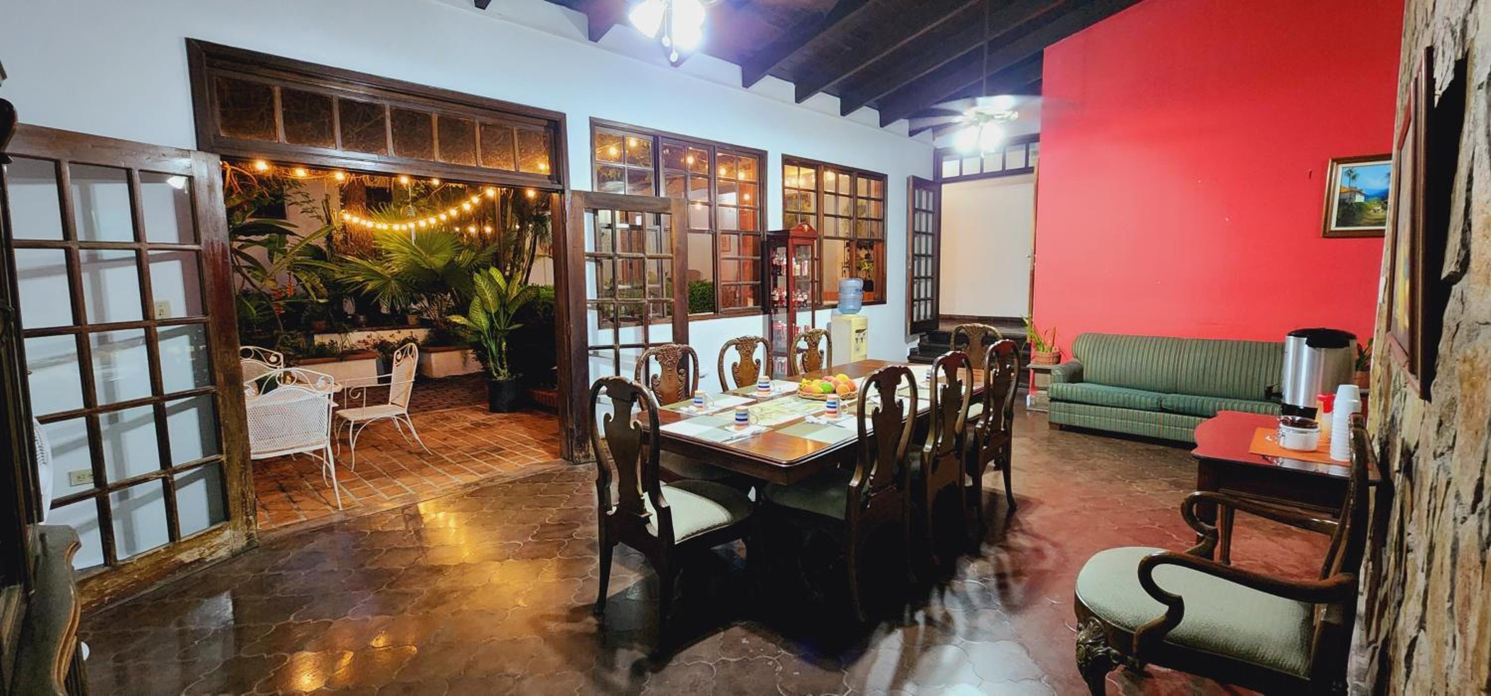 Camilas Hotel