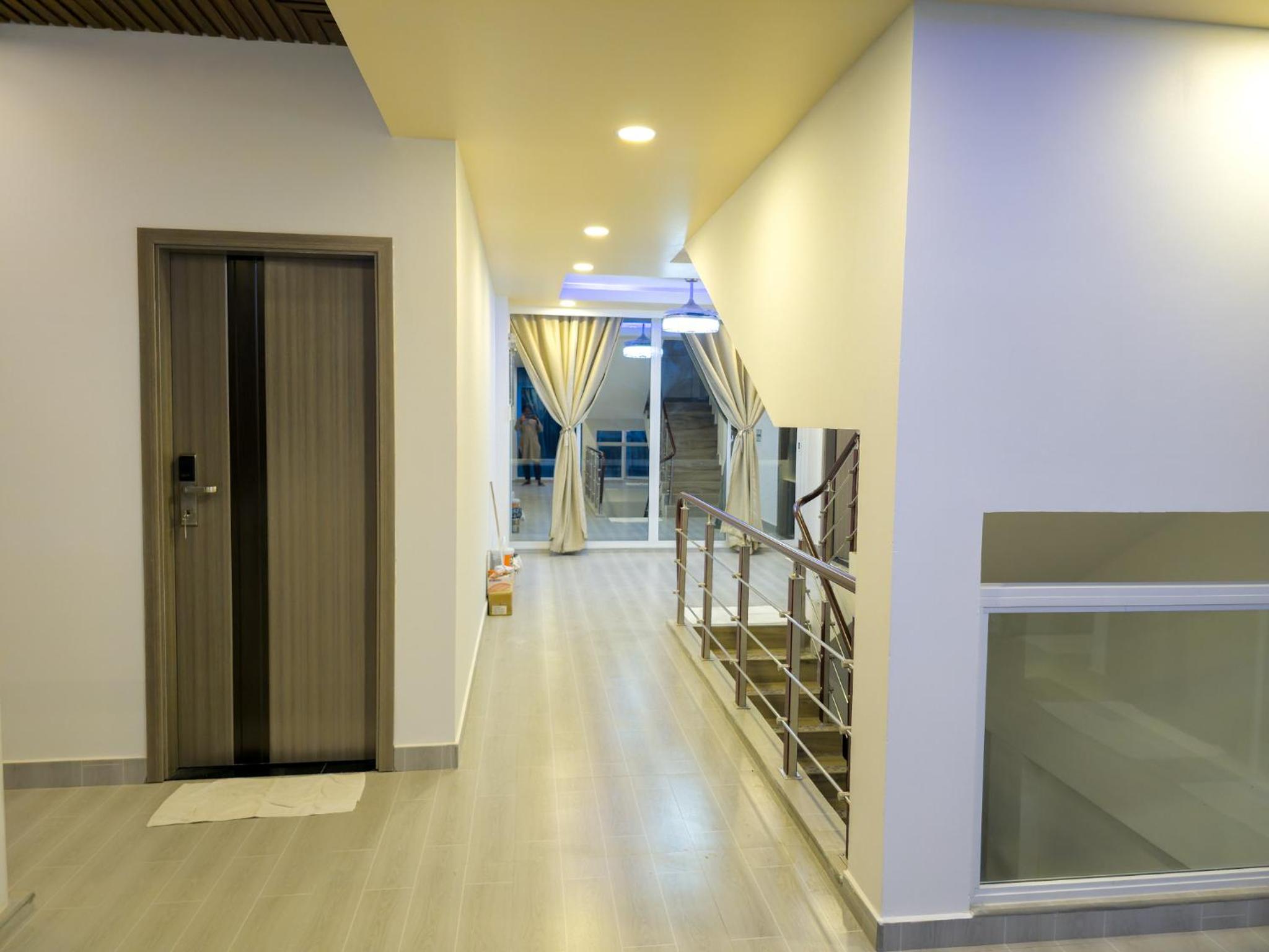 Arora View