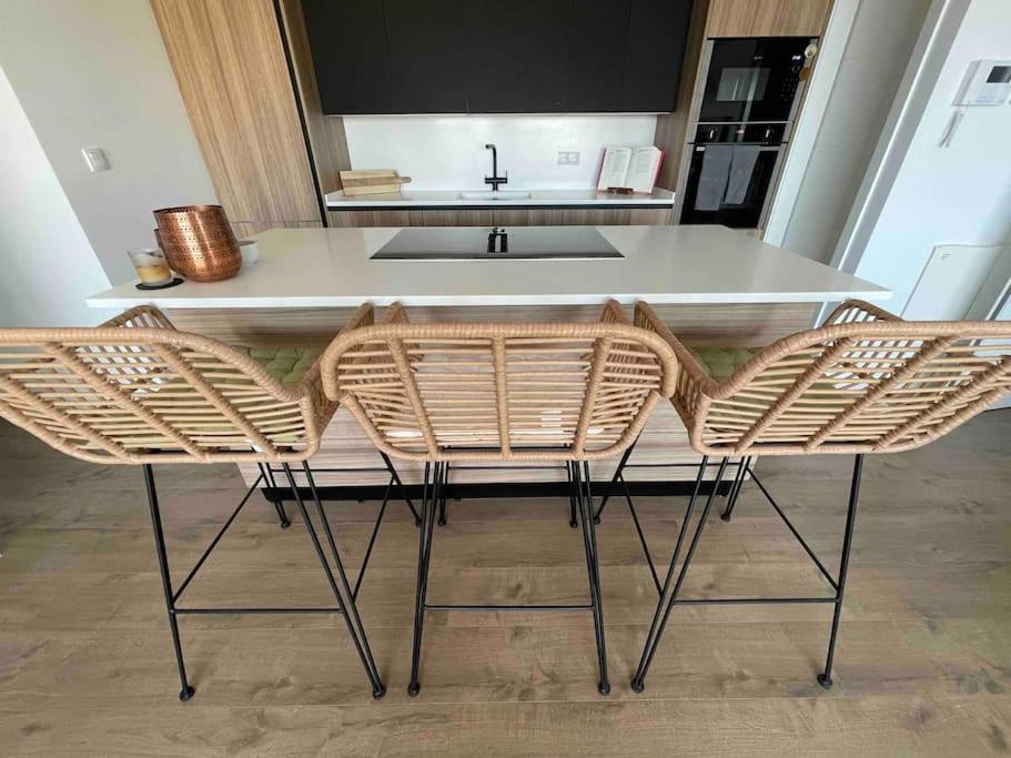 Luxury Designer Apartment - Unbeatable Sea Views
