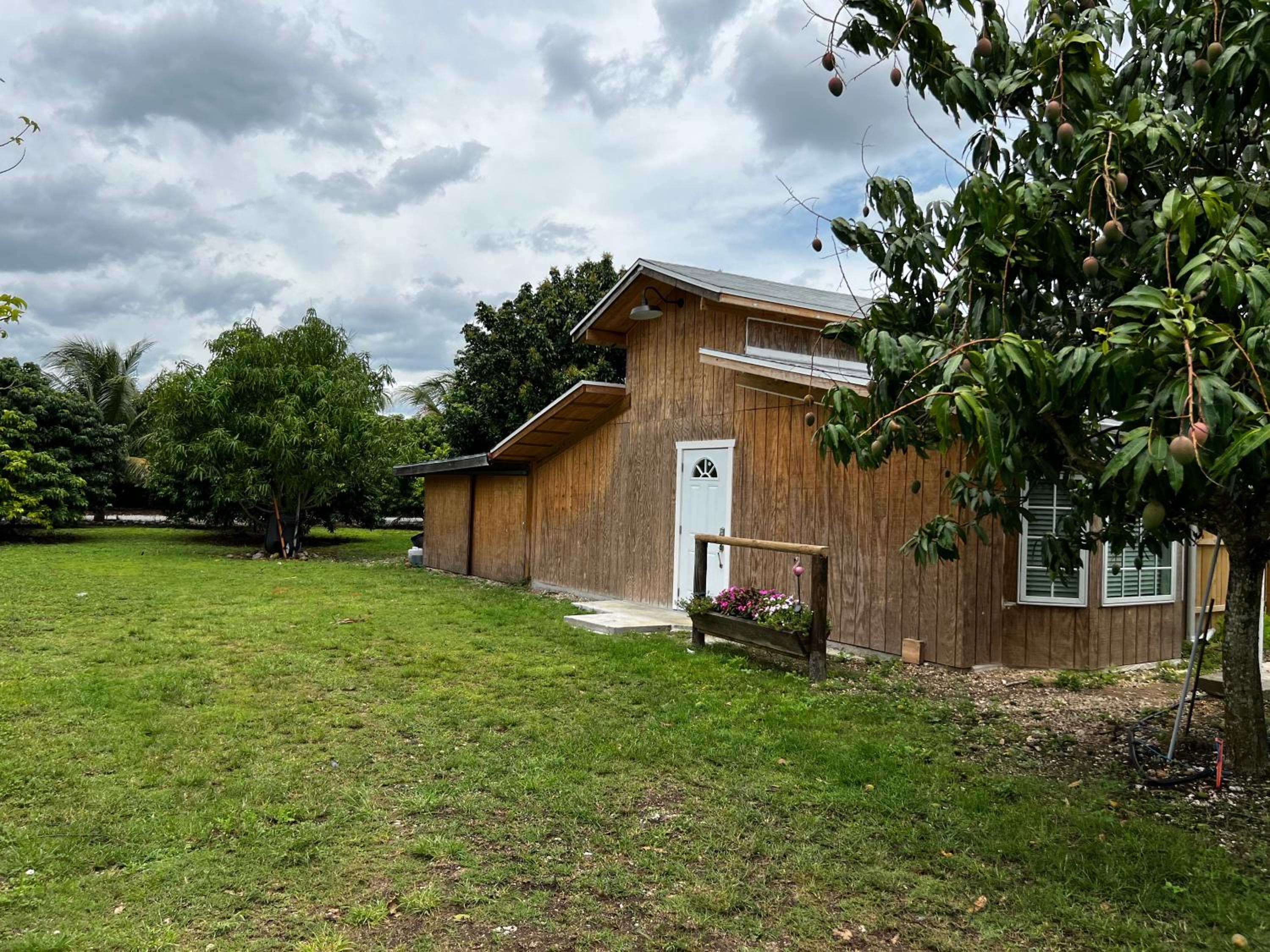 Tiny Farm Retreat Near Miami, Nature and Animal Experience view 2