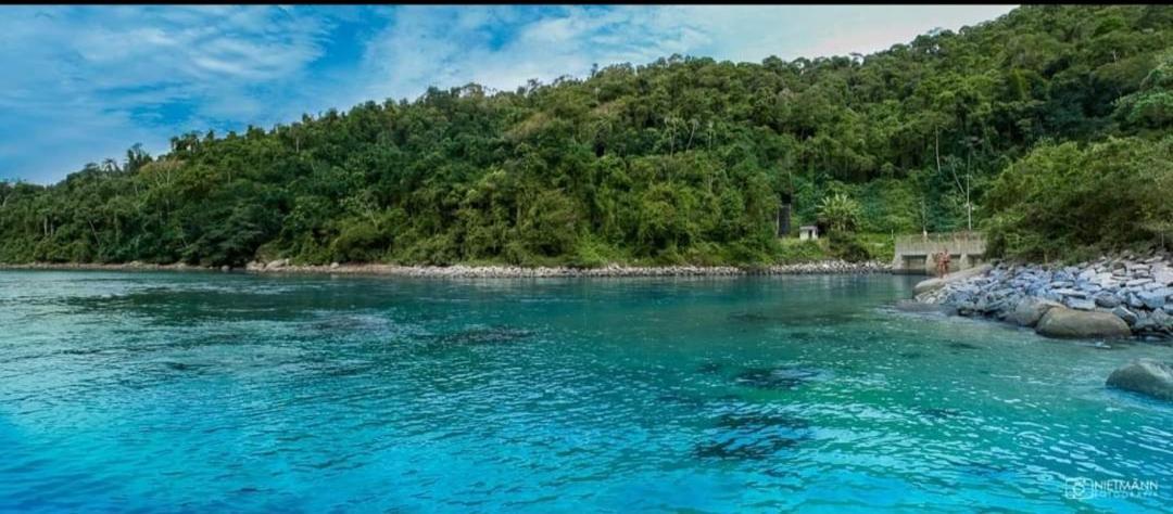 Casa com piscina ubatuba