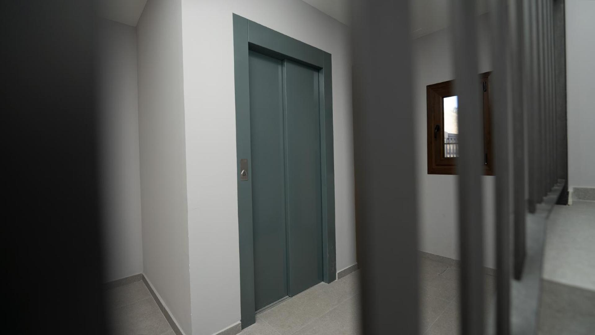 Apartamentos Puerta de Occidente