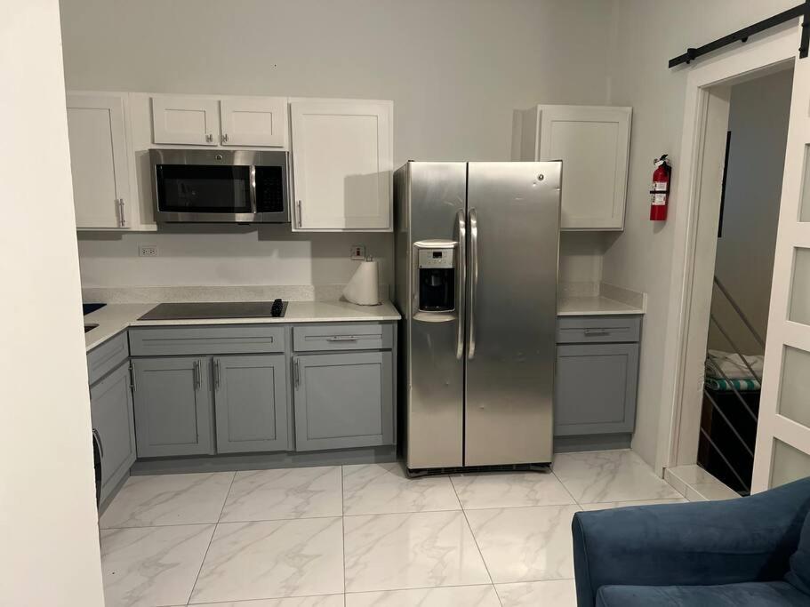 Luxury 1 Bedroom & Rooftop Pool unit #2